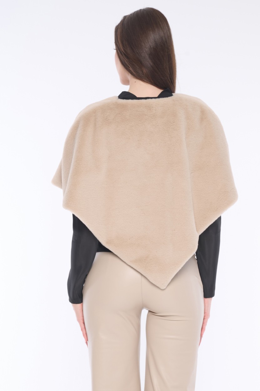 detail 954-144 kožešinové pončo