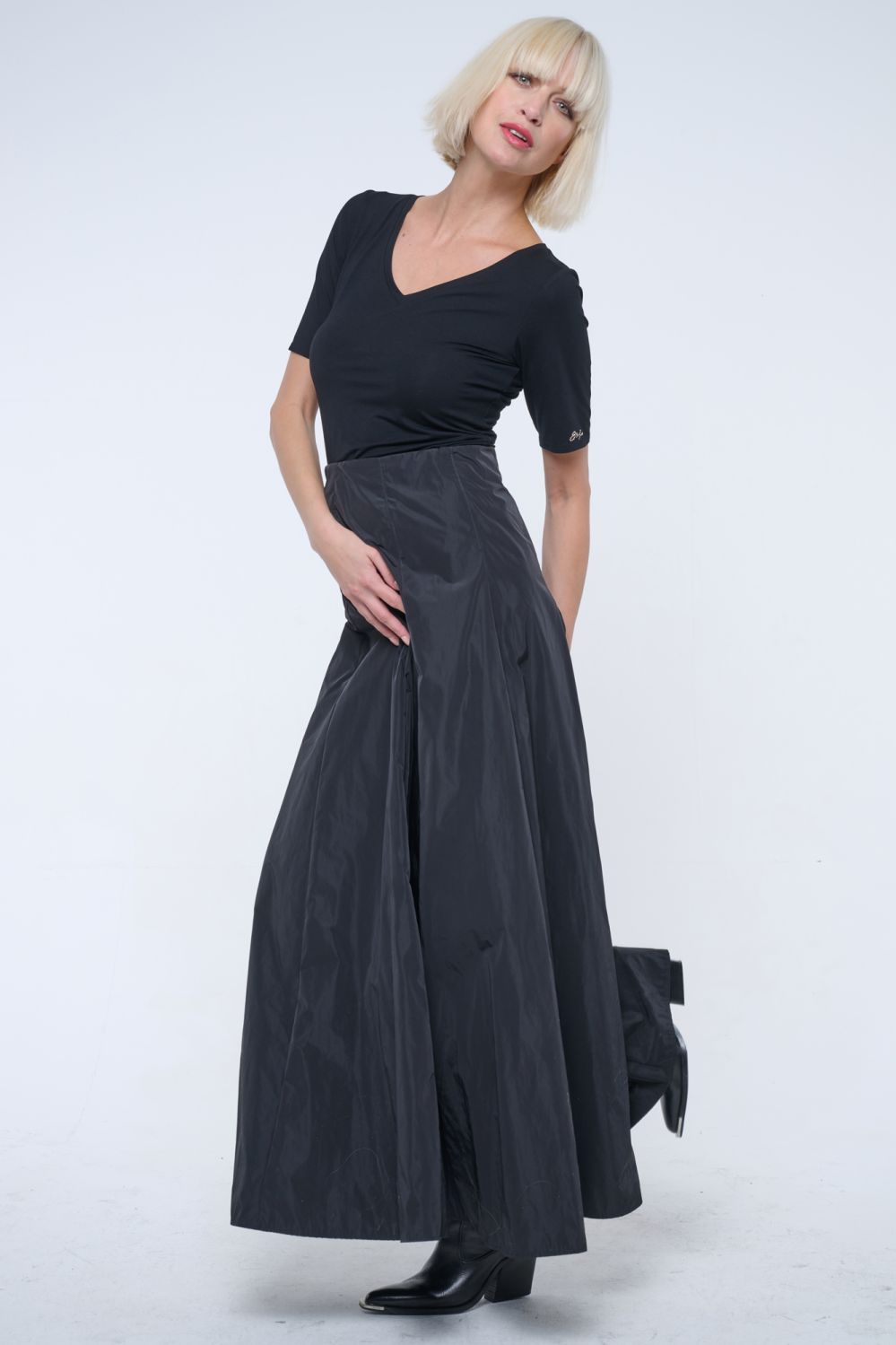 241-656C triko basic do V