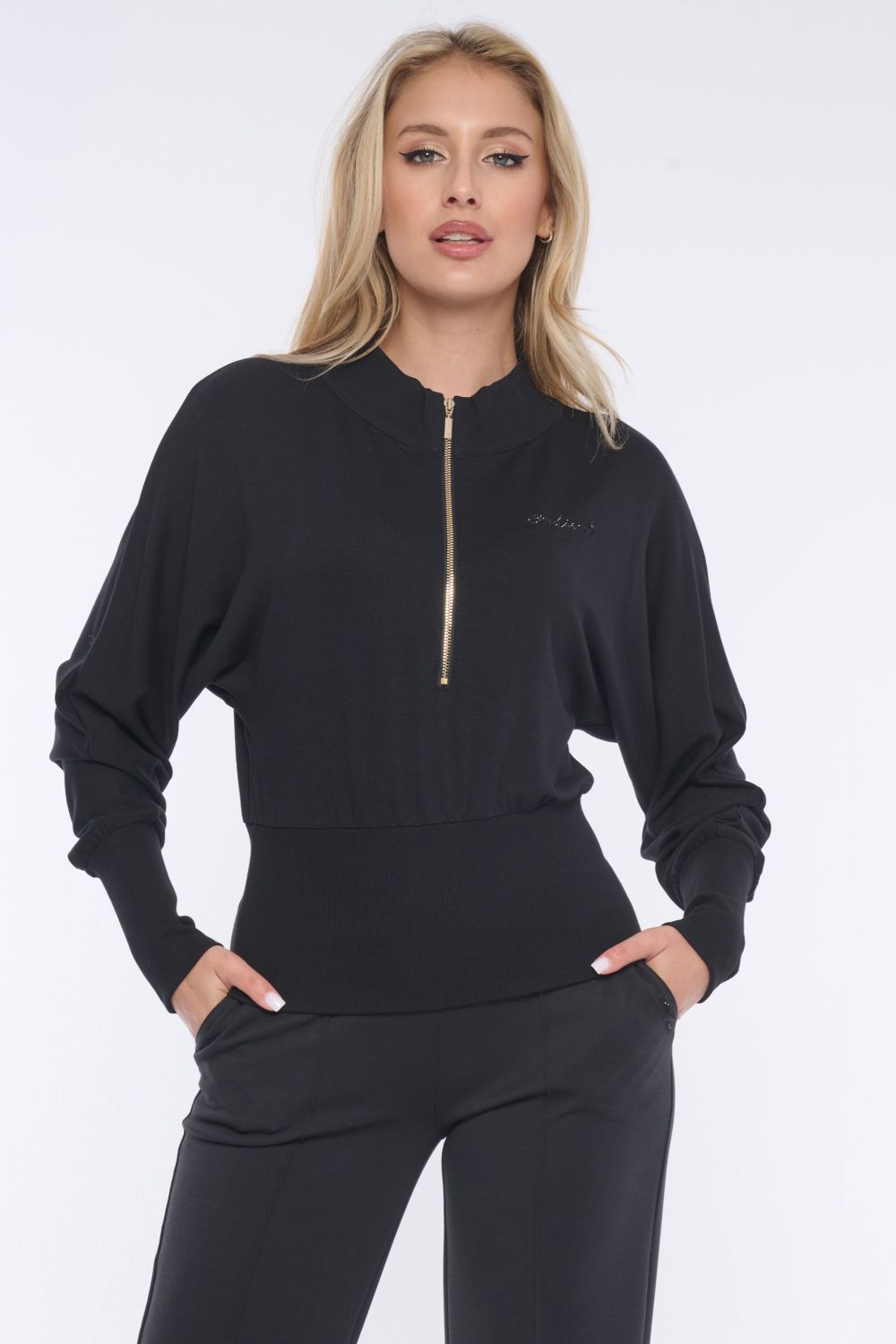 253-740A krátká mikina se zipem