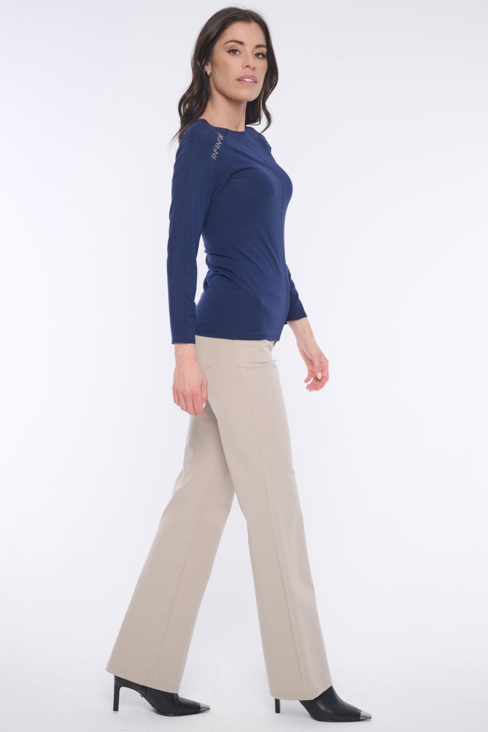 253-745 basic triko s dl. rukávem