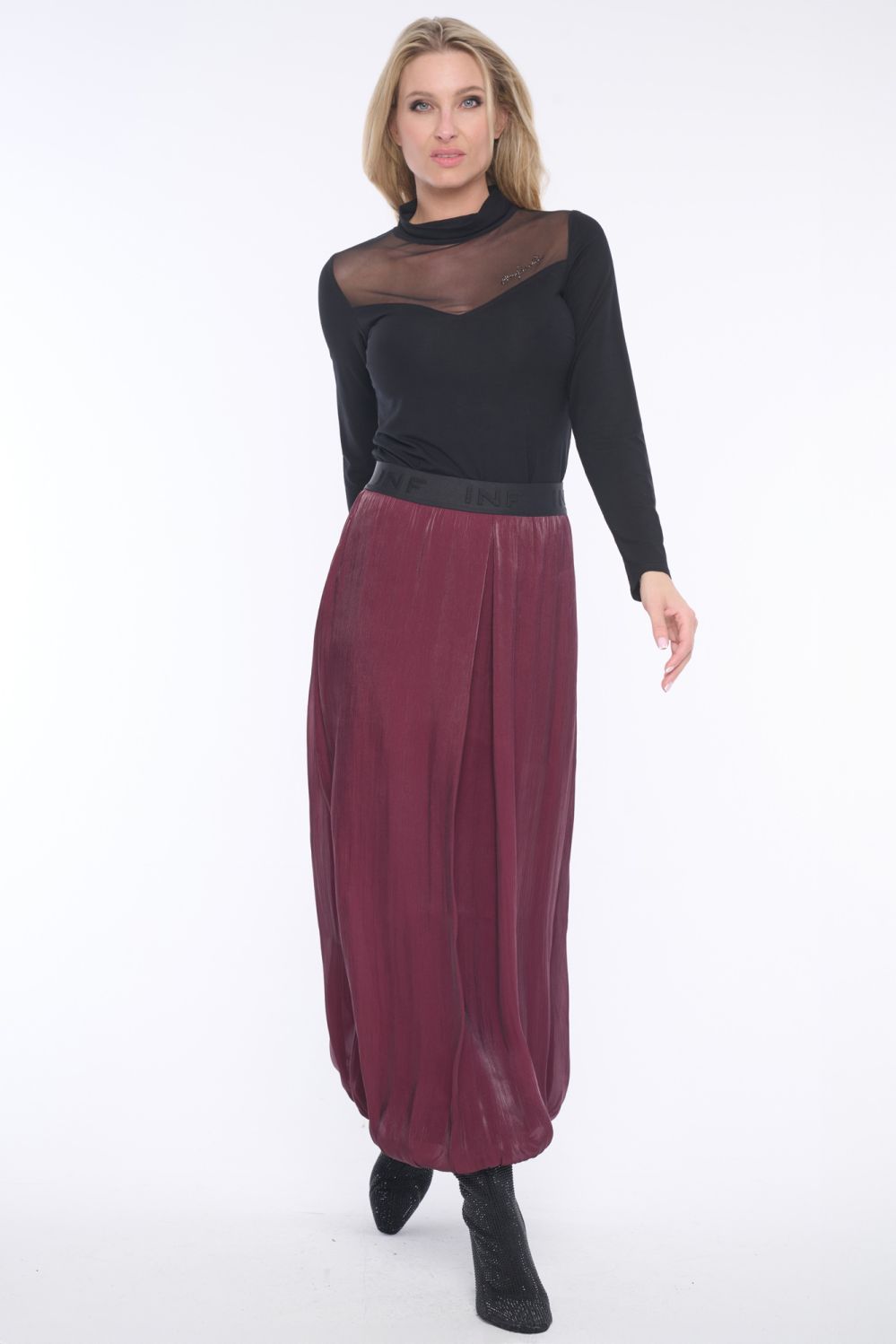 255-769B triko stoják s tylem