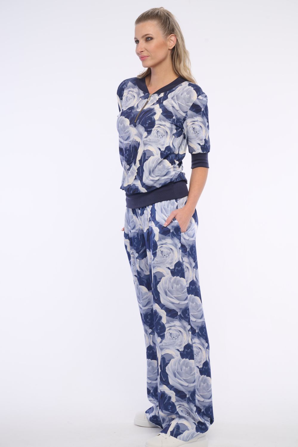 262-789B triko s podkasem