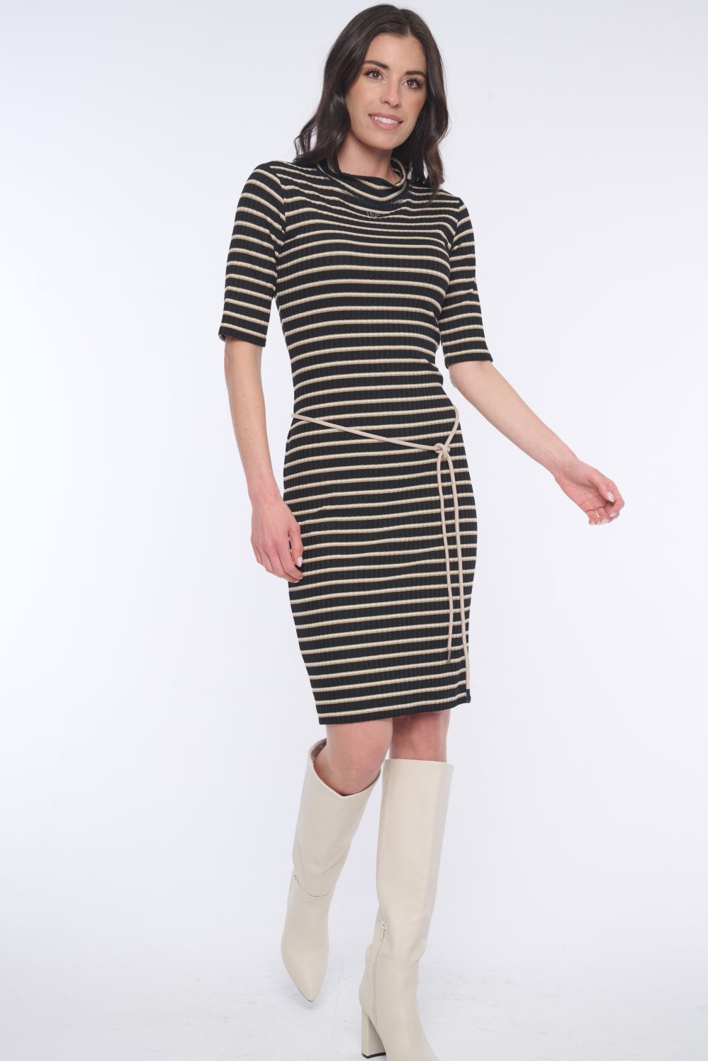 353-563 úplet kr. šaty s páskem