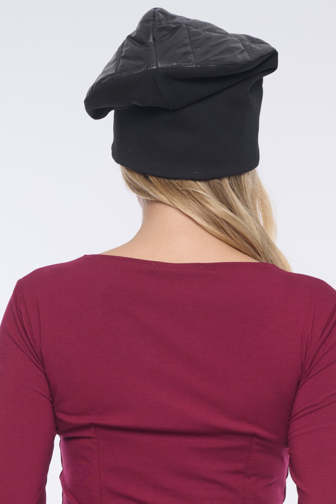 detail 953-138 čepice