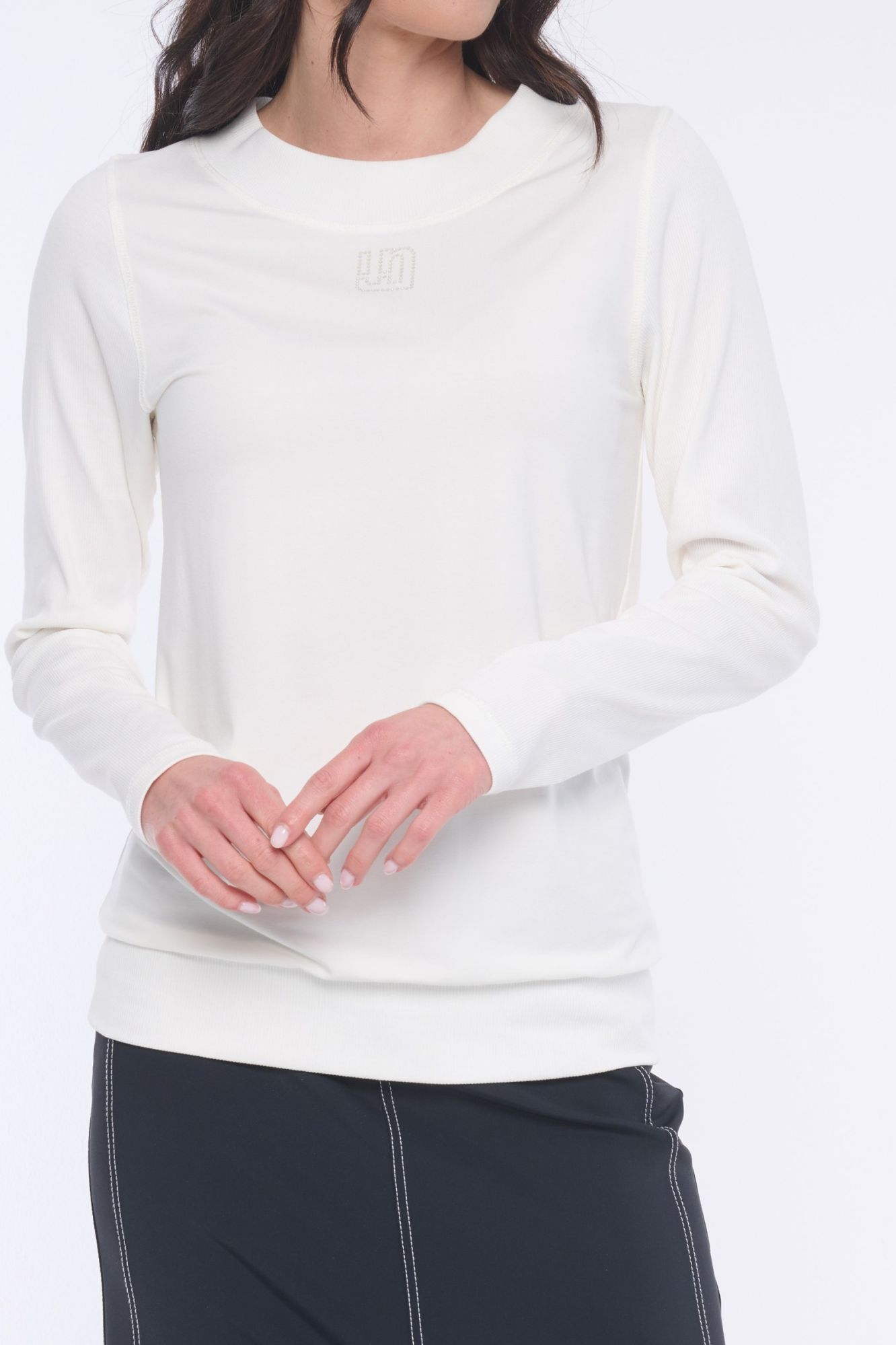 detail 253-747 triko s patentem