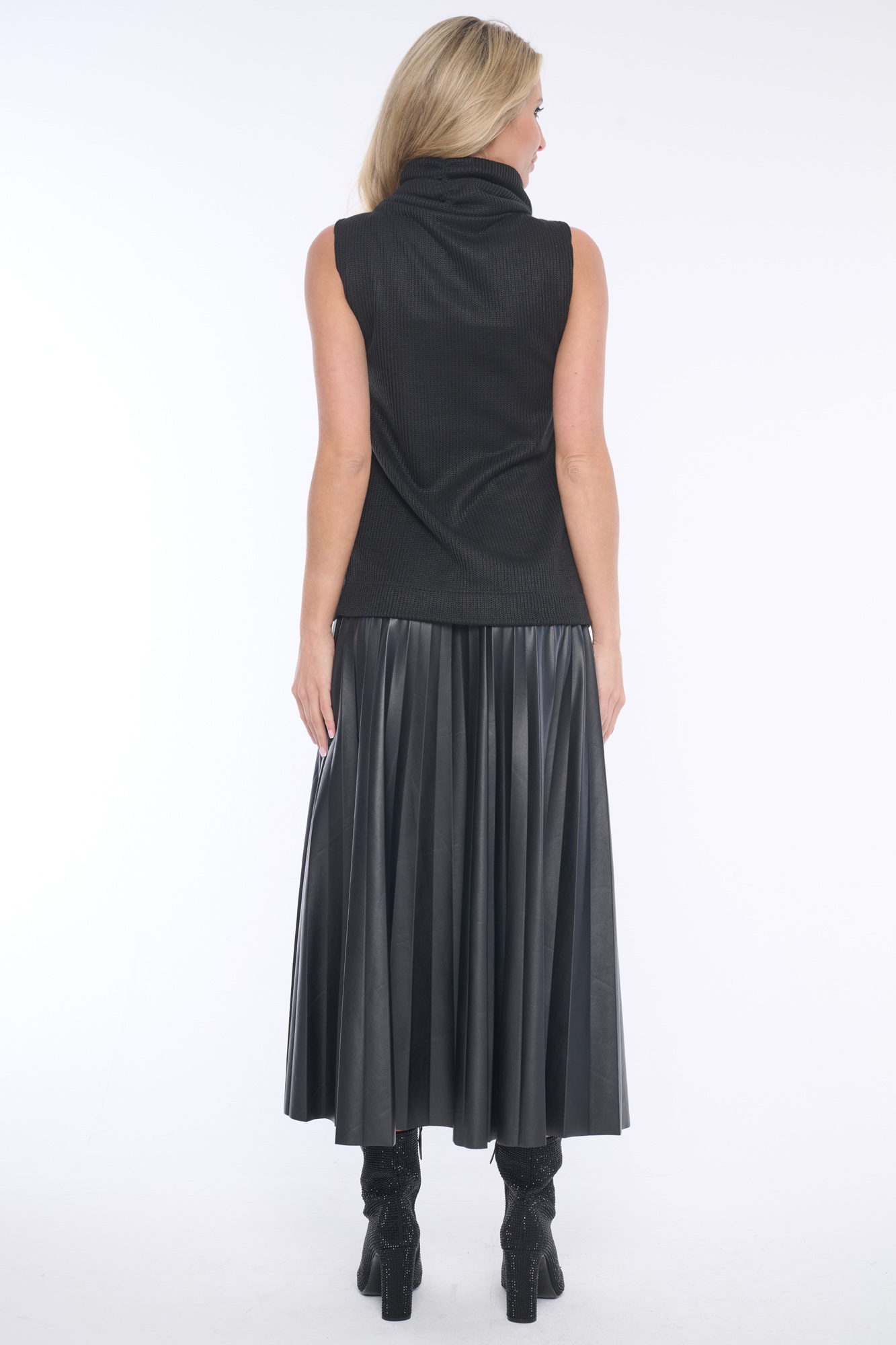 detail 154-665 sukně koženka plisé