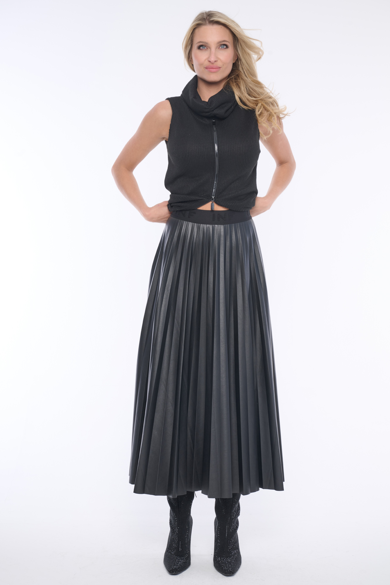 detail 154-665 sukně koženka plisé