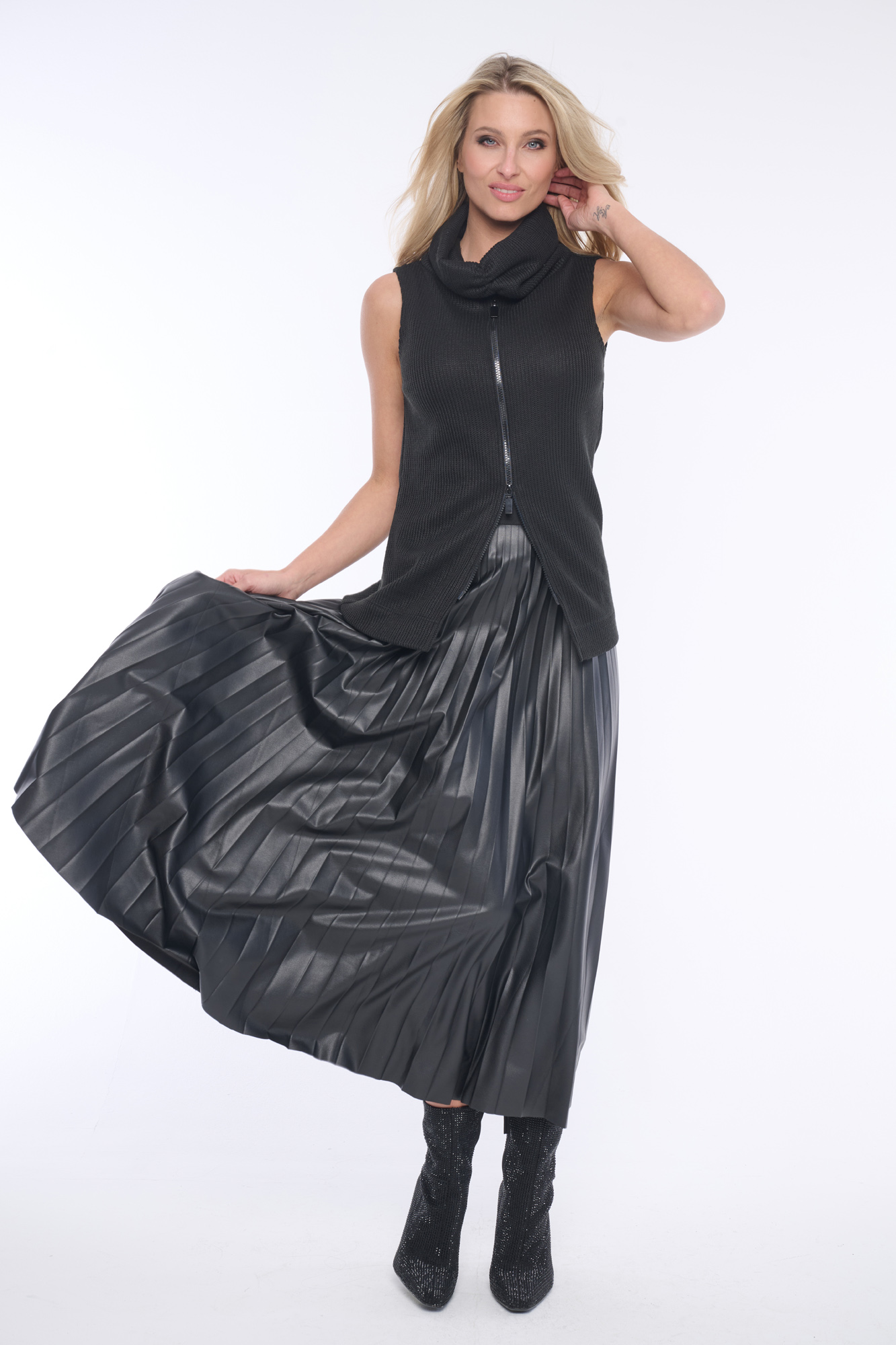 detail 154-665 sukně koženka plisé