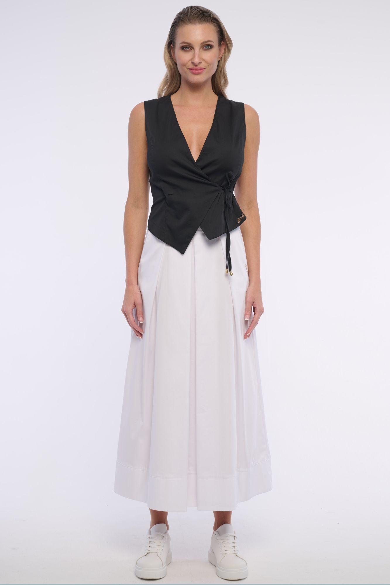 detail 162-676 sukně sklady