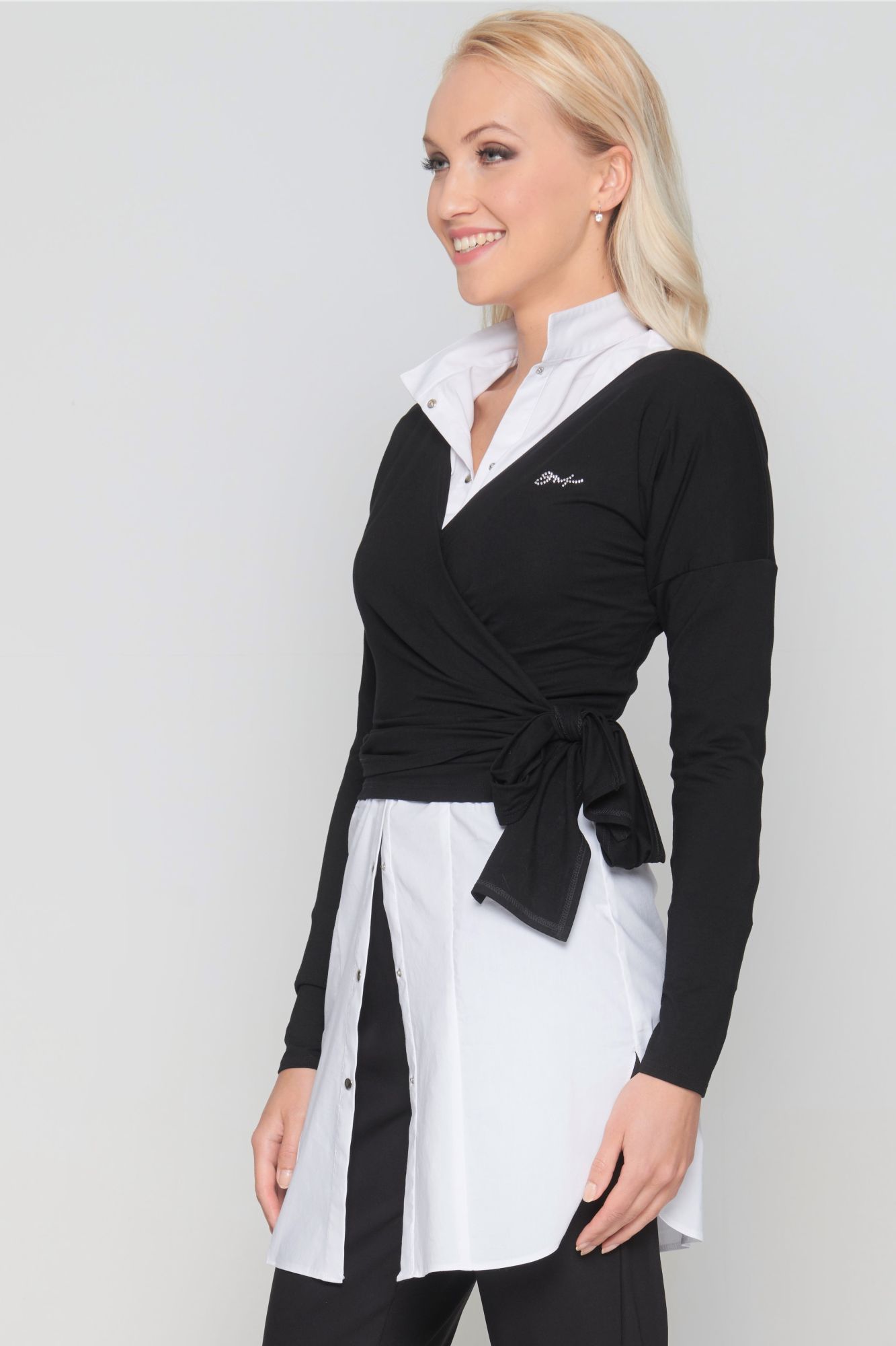 detail 211-472B top