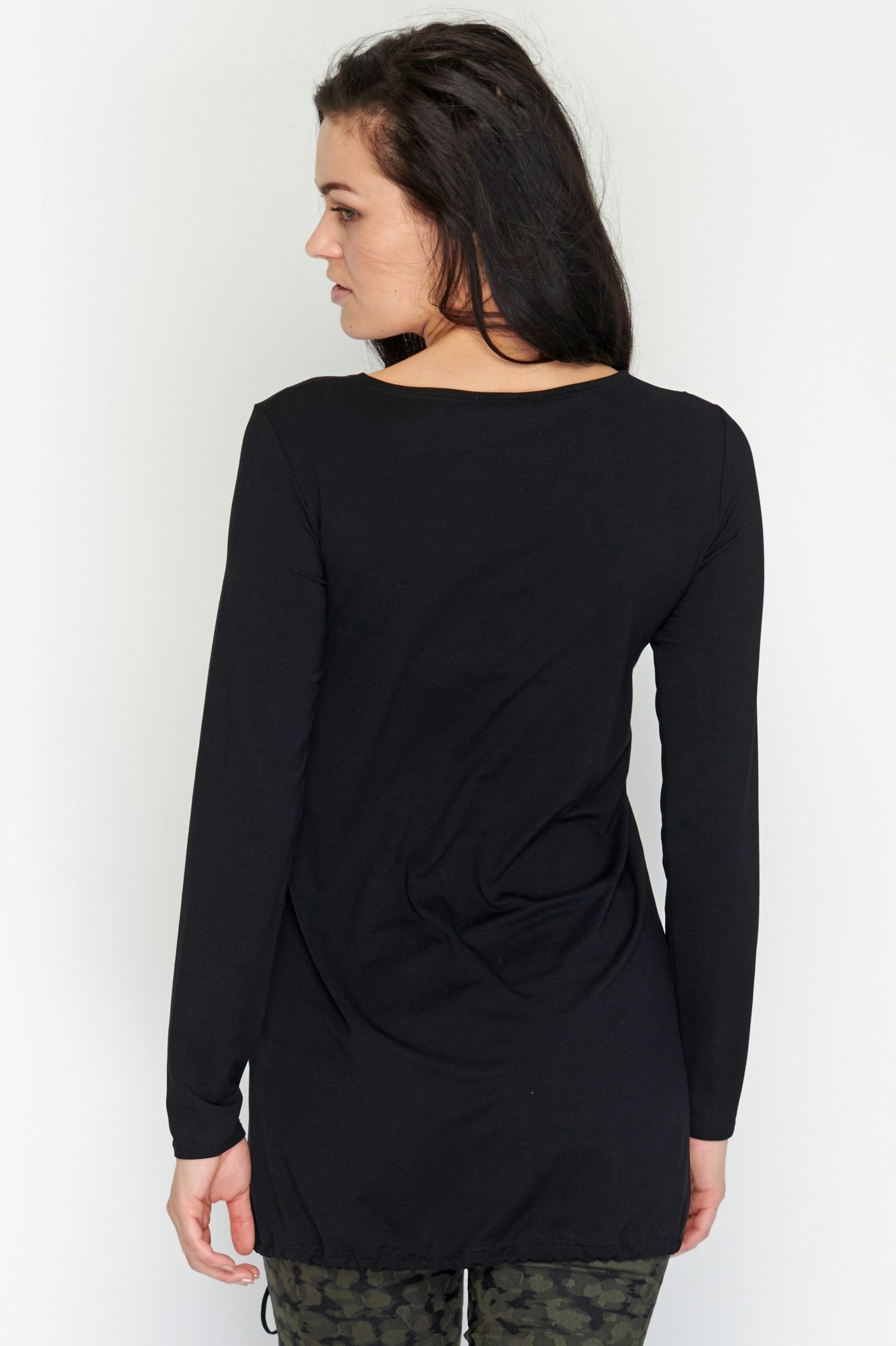 detail 214-523 triko dl. s tiskem