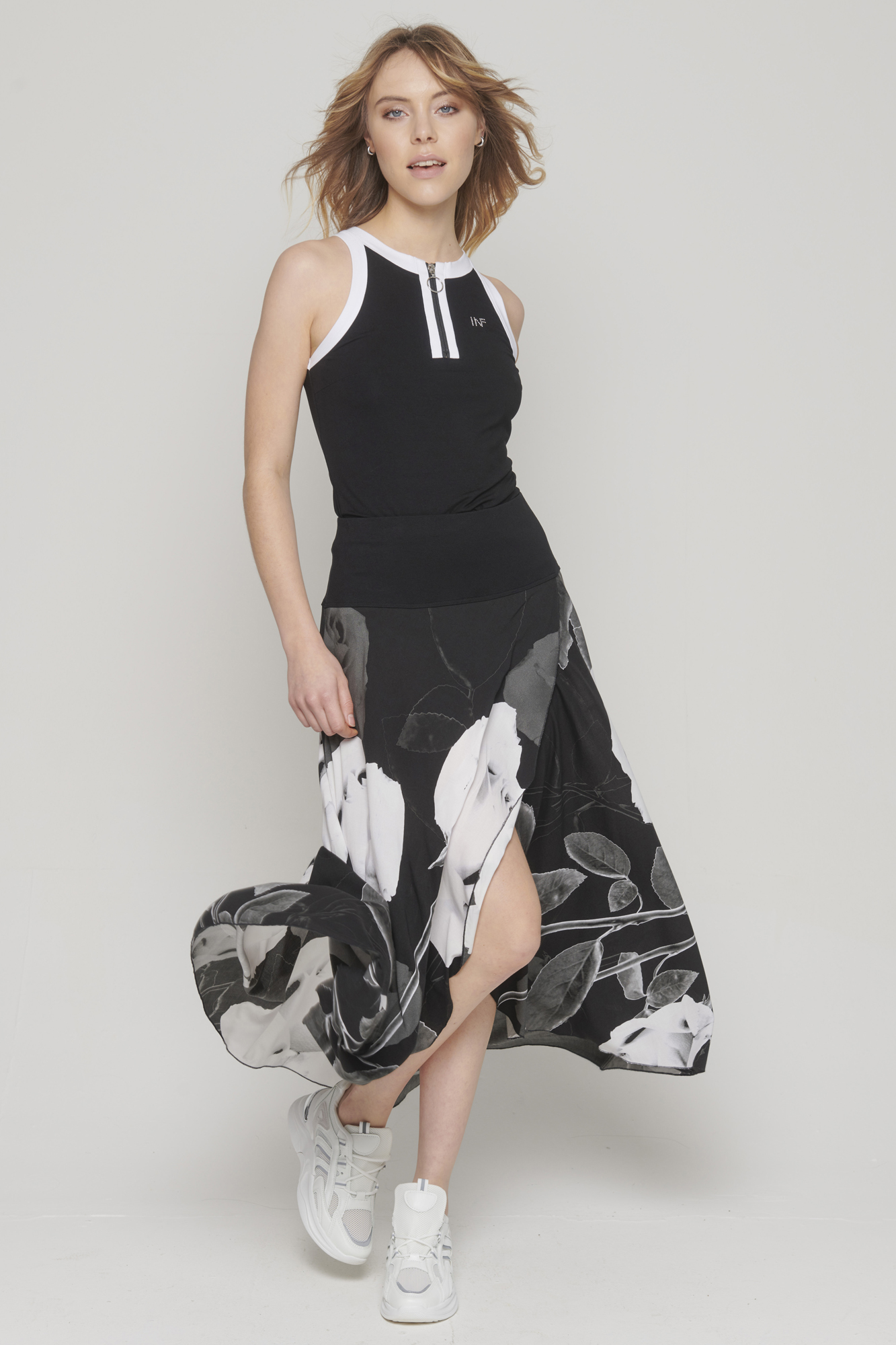 detail 222-558 top se zipem
