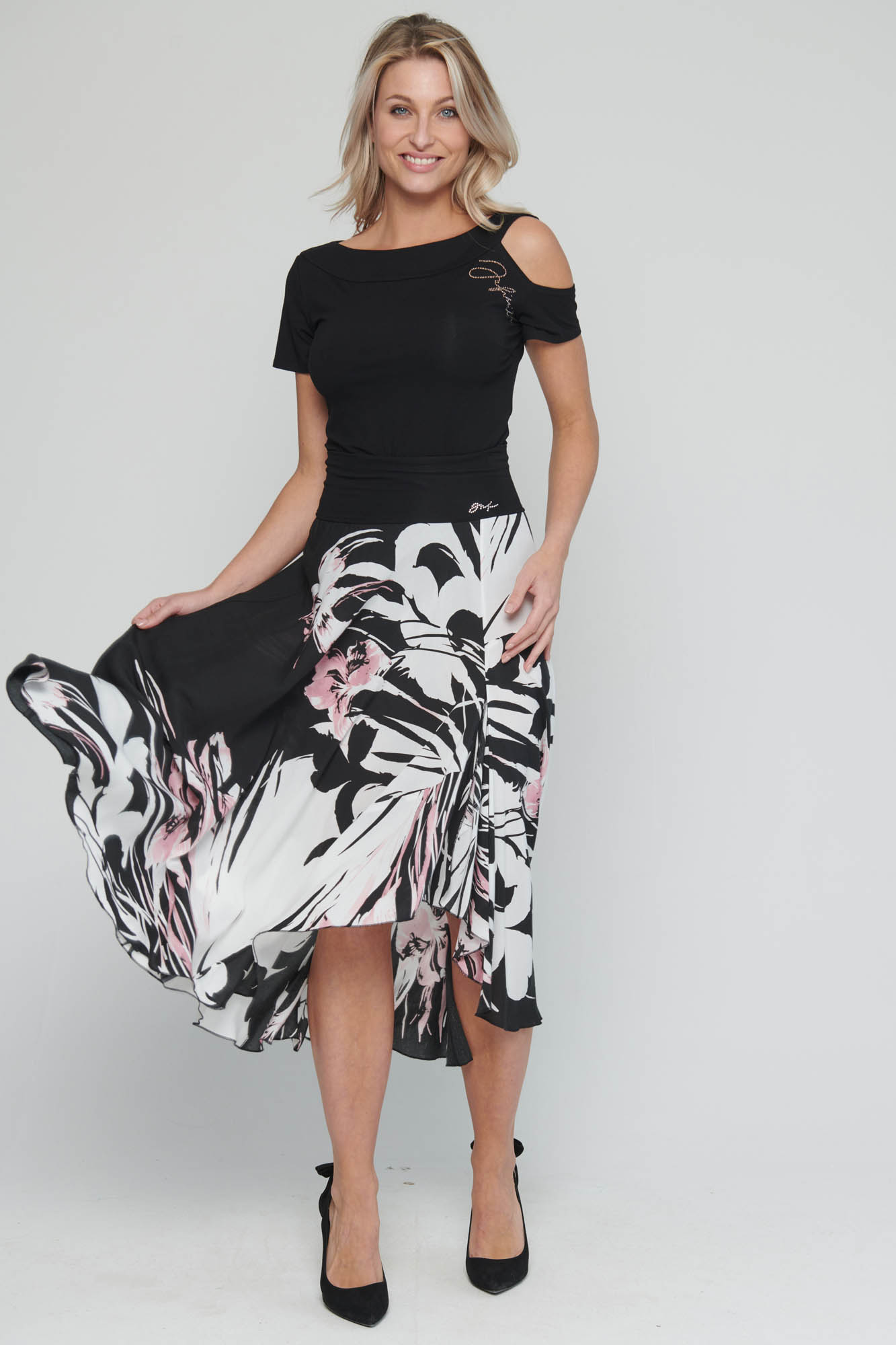 detail 232-605 triko