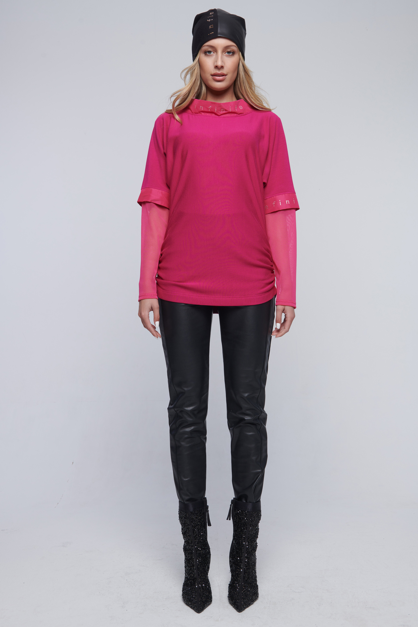 detail 233-618 mikina