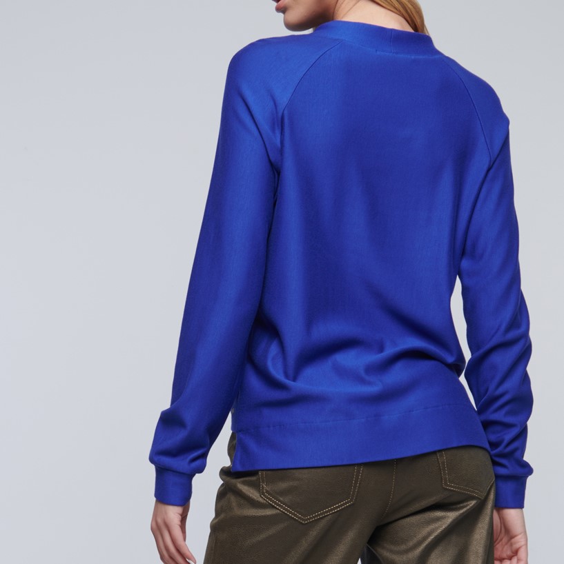 detail 233-619 mikina