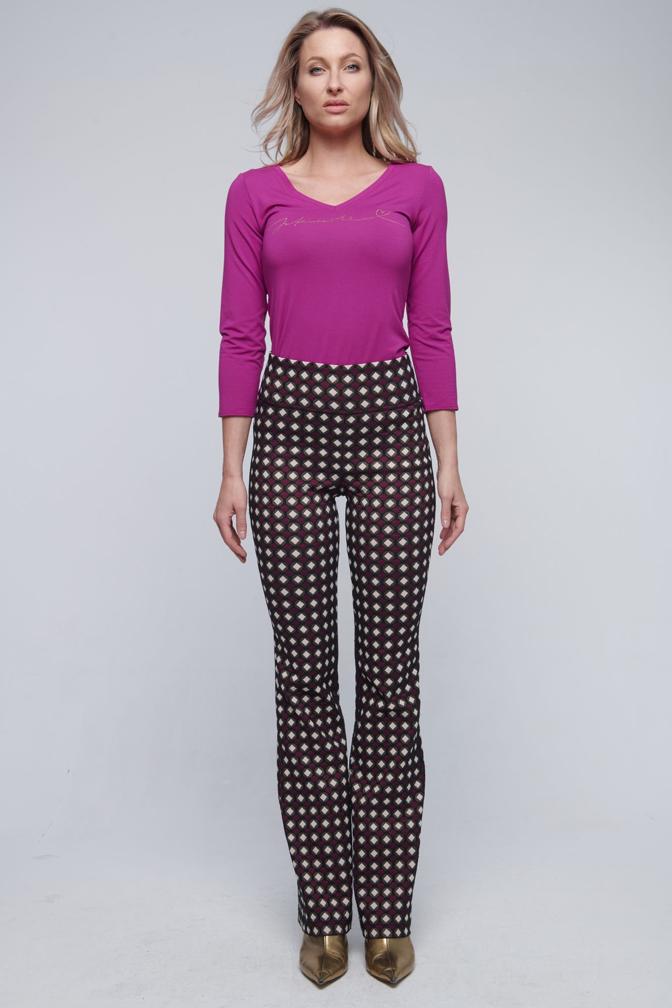 detail 233-627 triko do V