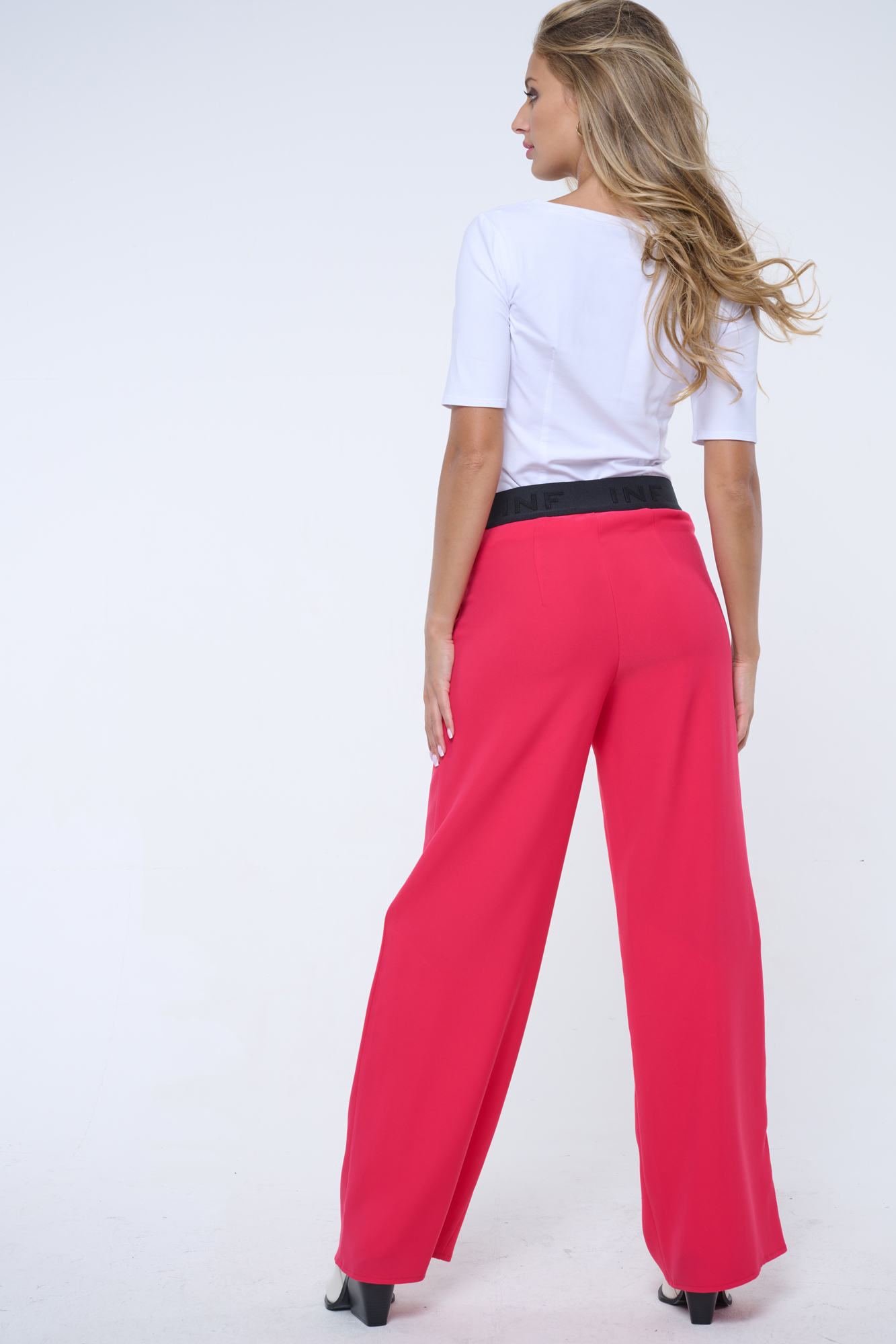 detail 241-656B triko basic do V