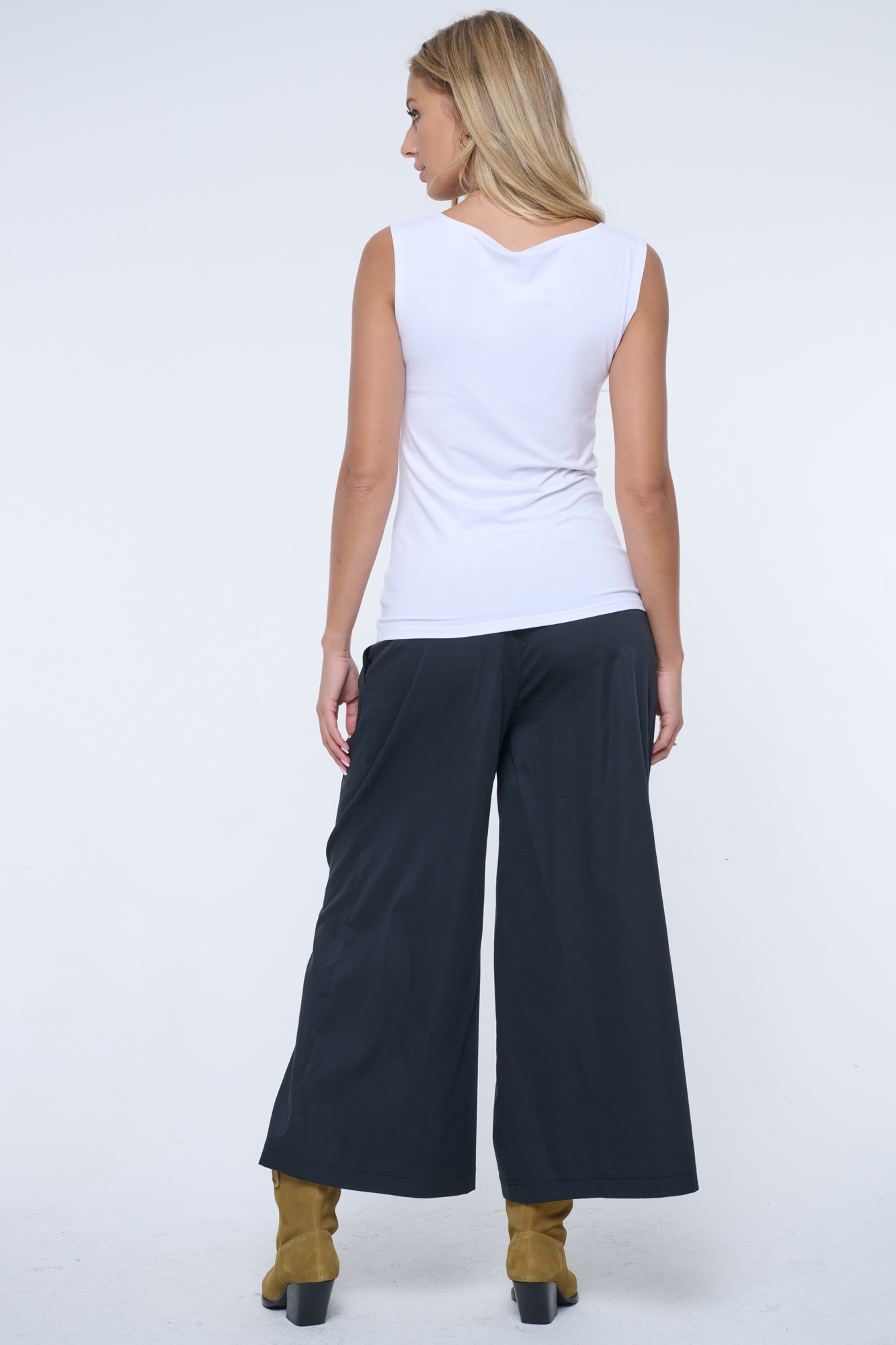 detail 242-672B top basic