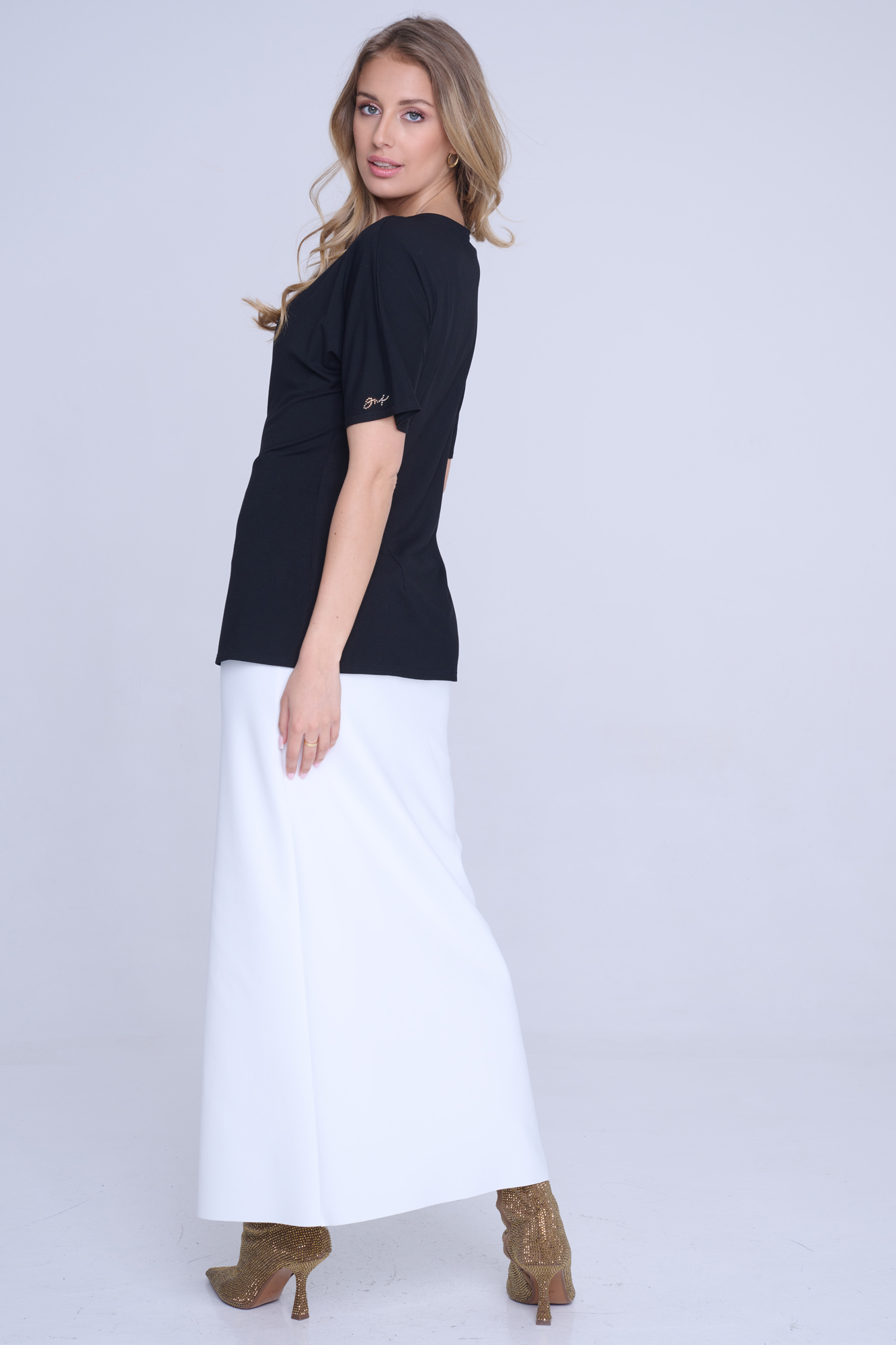 detail 243-684 triko se zipem
