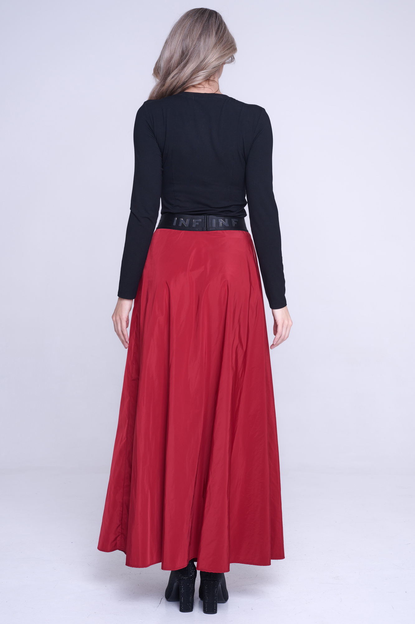 detail 244-695 triko basic s krystaly