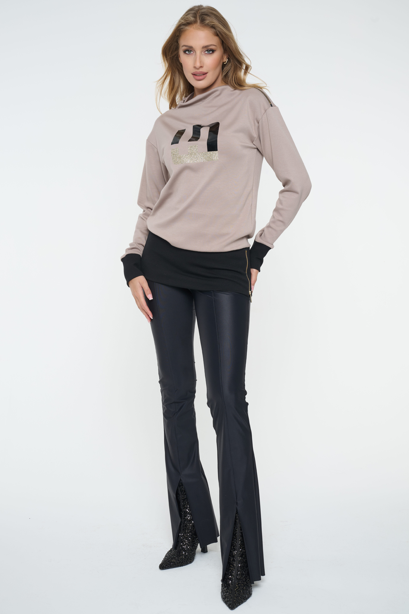 detail 251-714 mikina se zipy