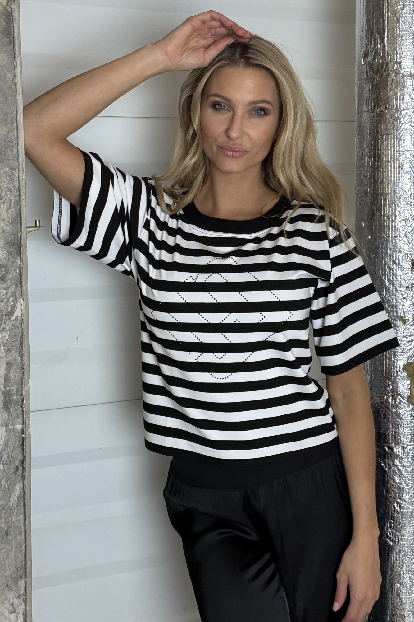 detail 252-730A crop top