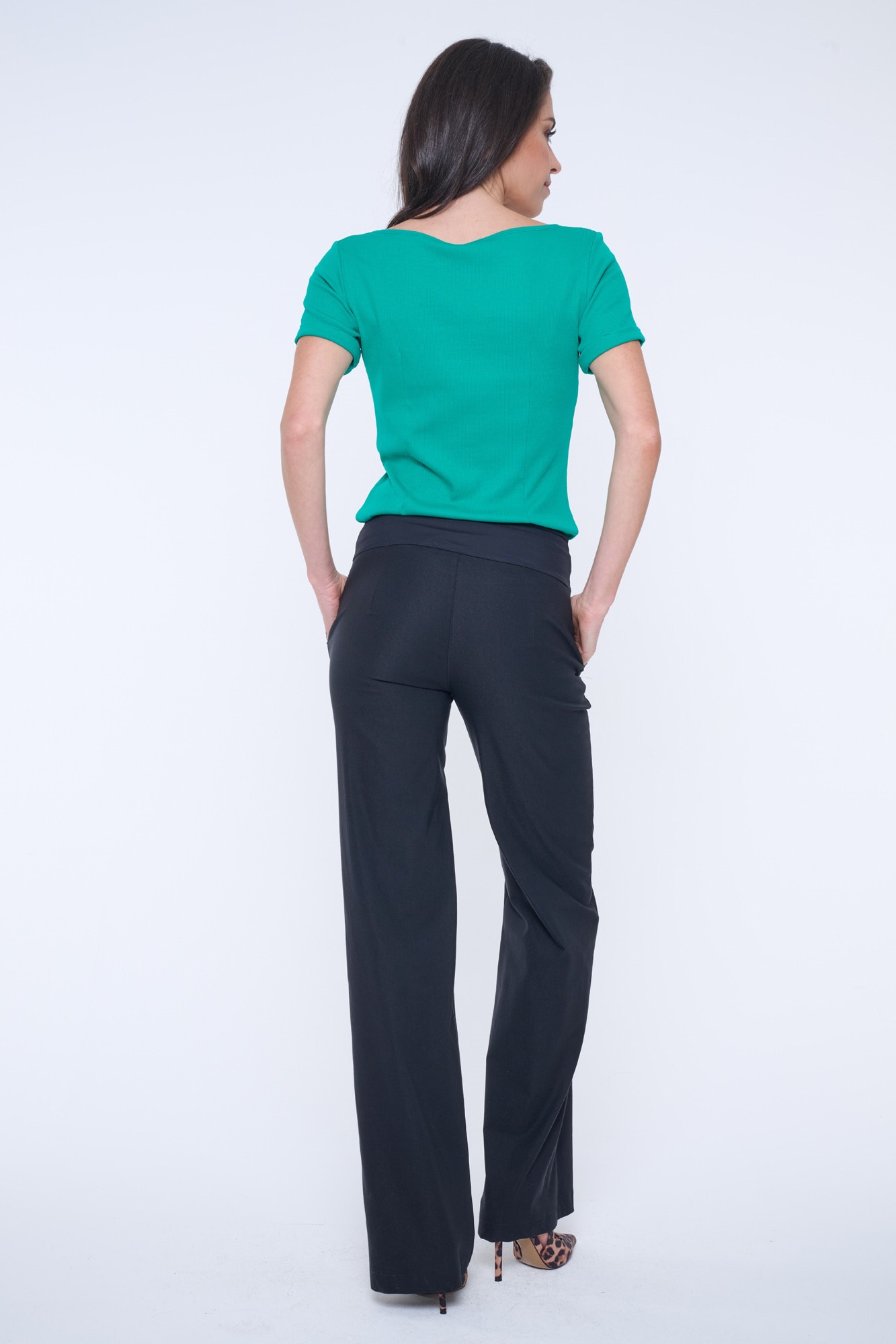 detail 252-732 triko basic
