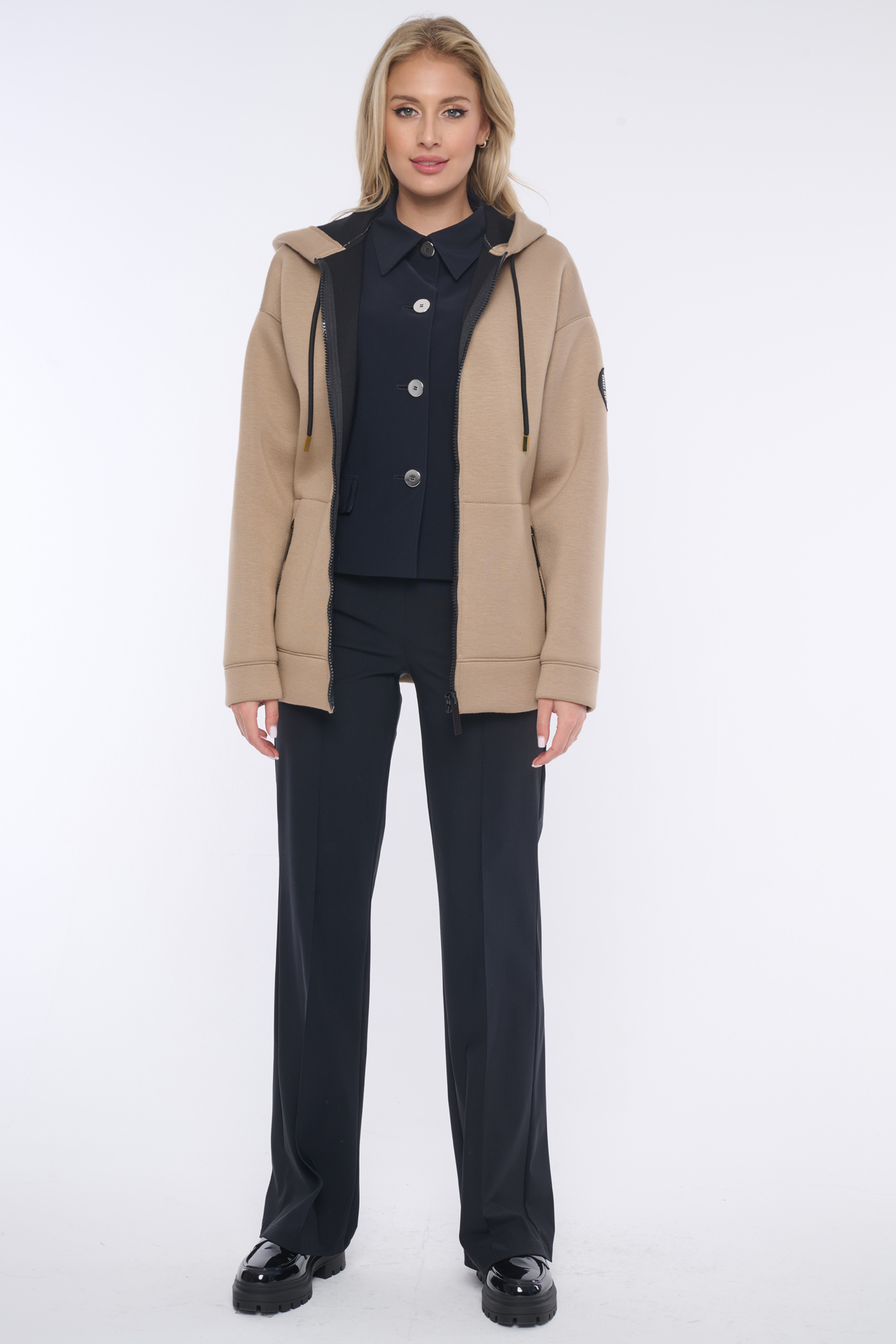 detail 253-277 mikina