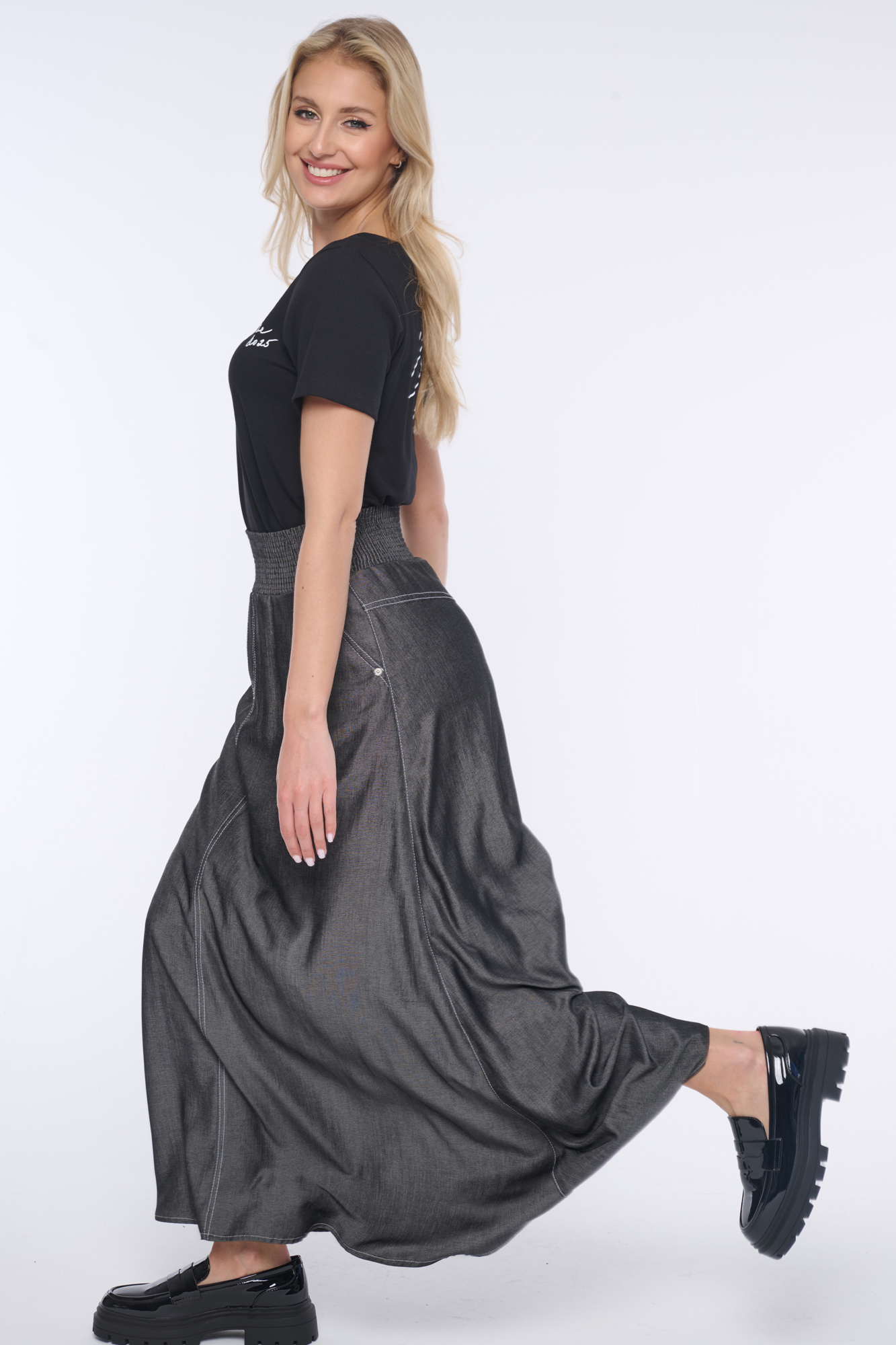 detail 253-739 triko s tiskem