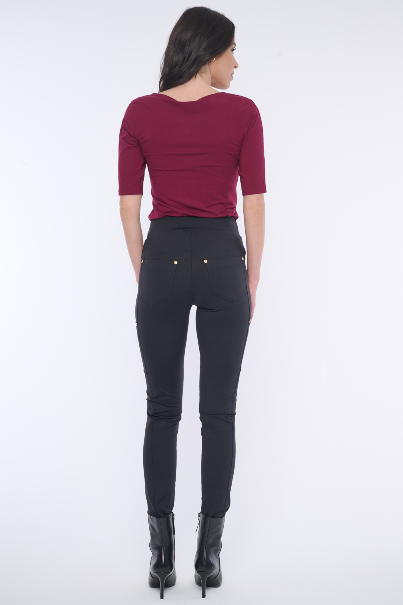 detail 253-744 basic triko do 