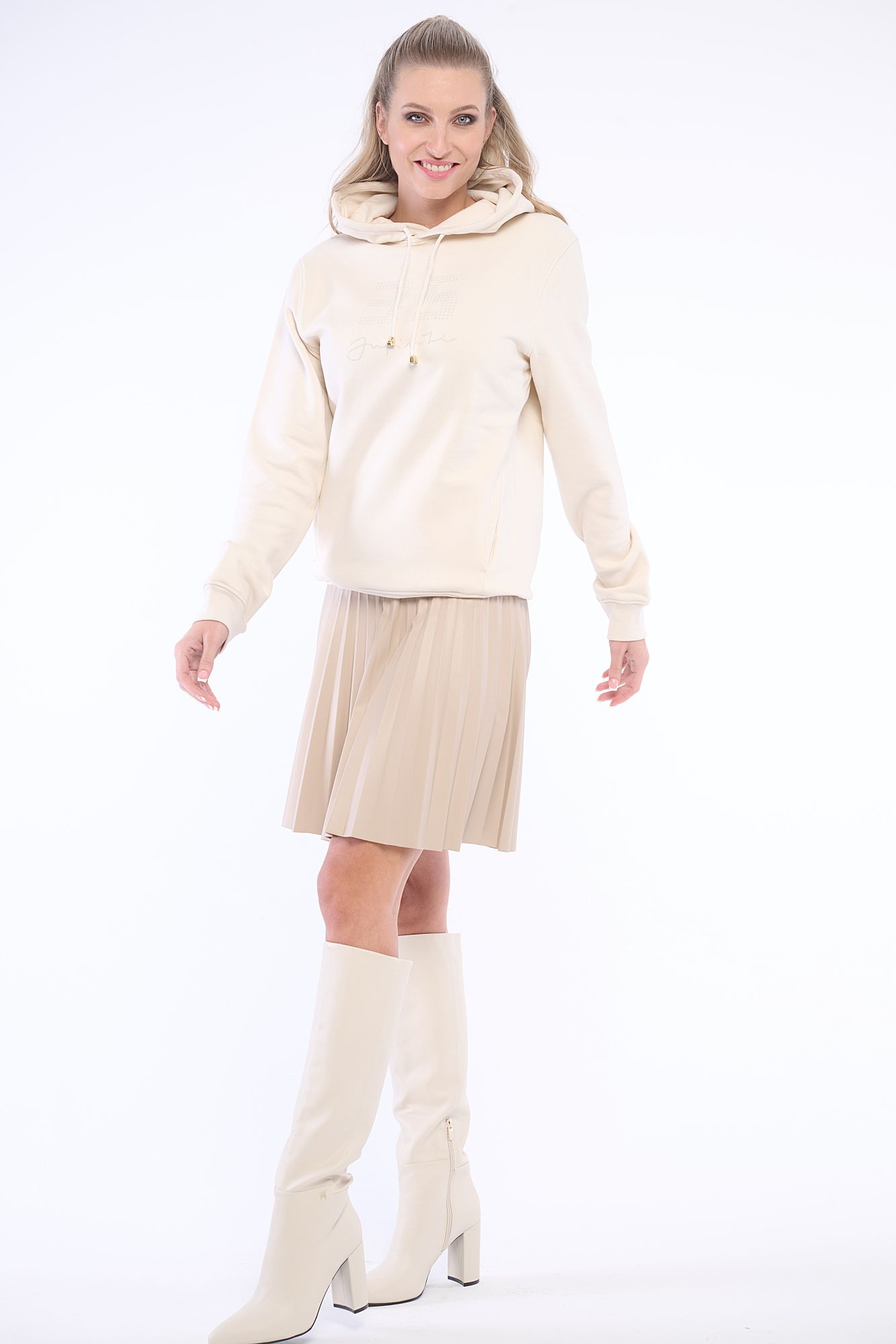 detail 254-752 mikina Infinite