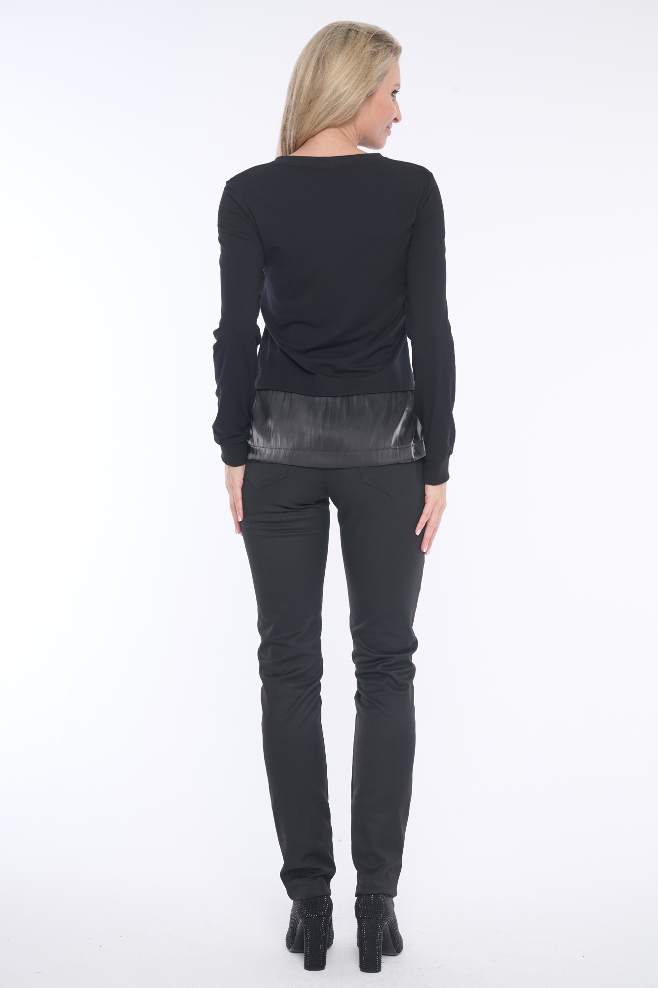 detail 254-755 volné triko