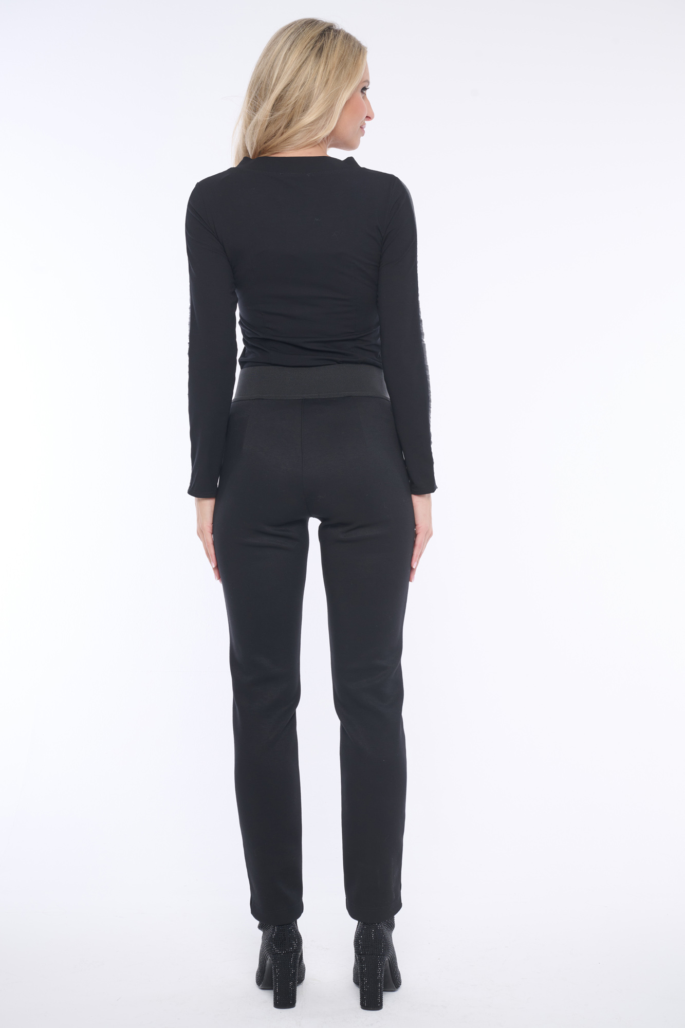 detail 254-764 triko basic do V