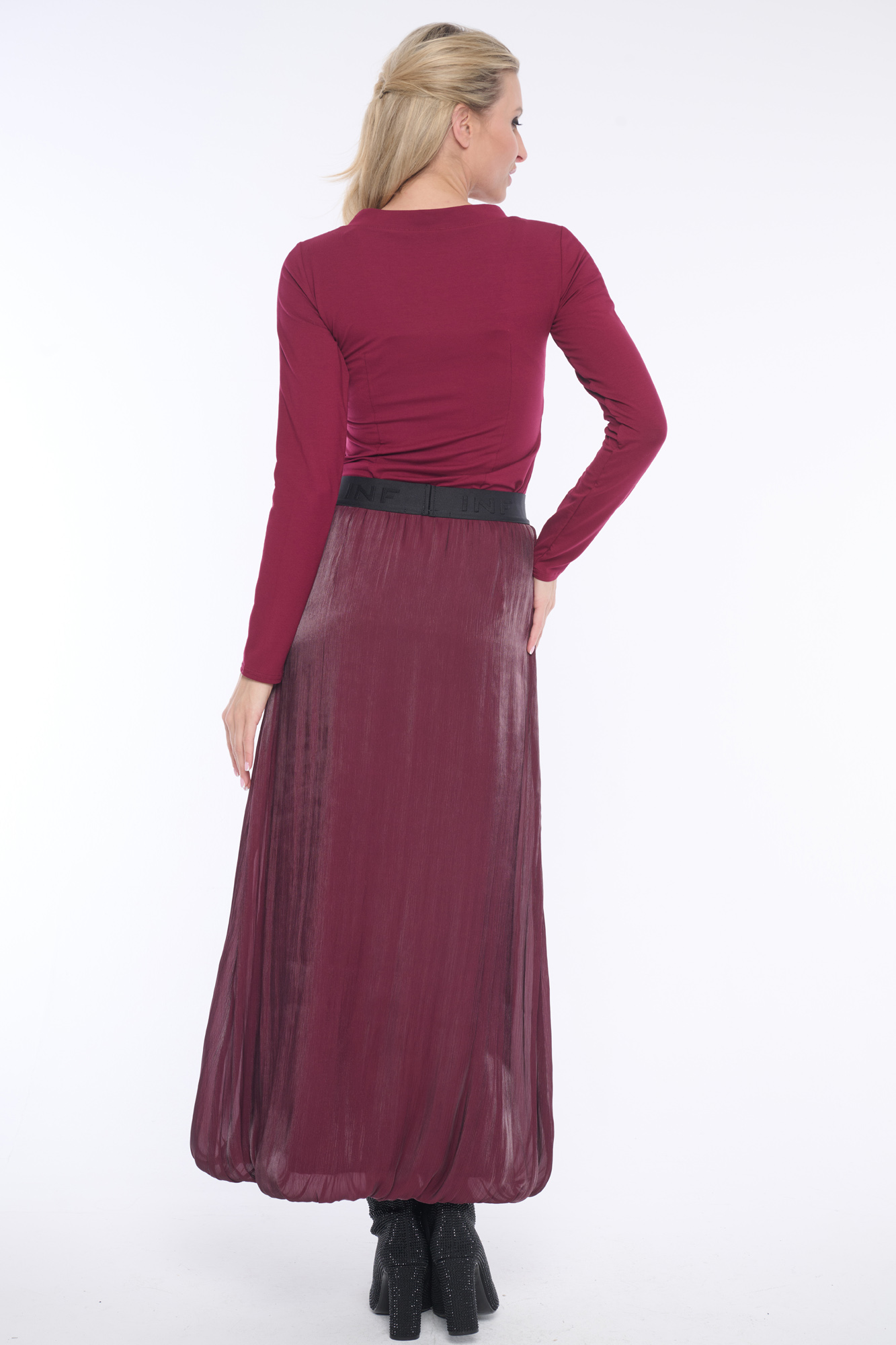 detail 254-764 triko basic do V