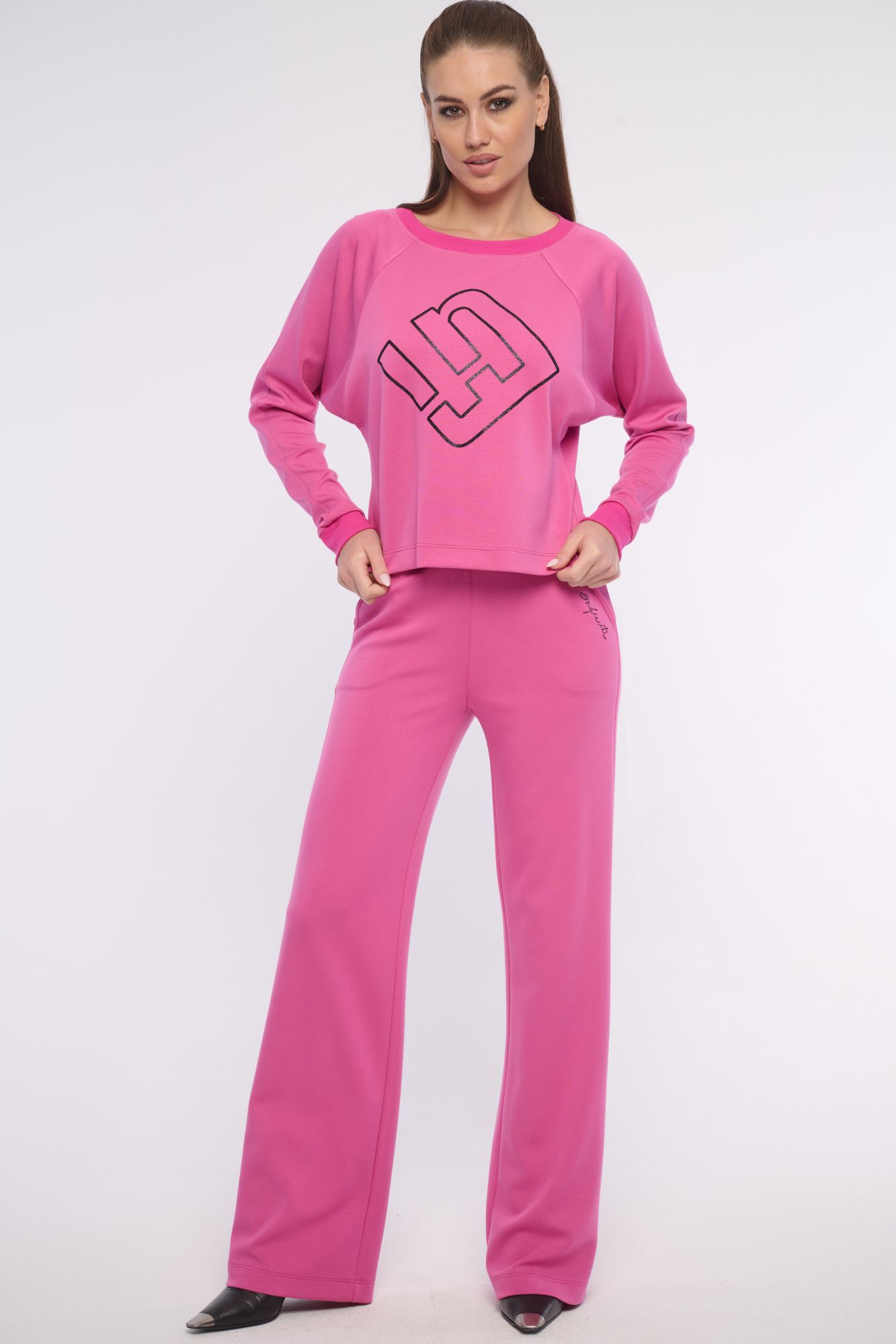 detail 261-777 mikina s logem