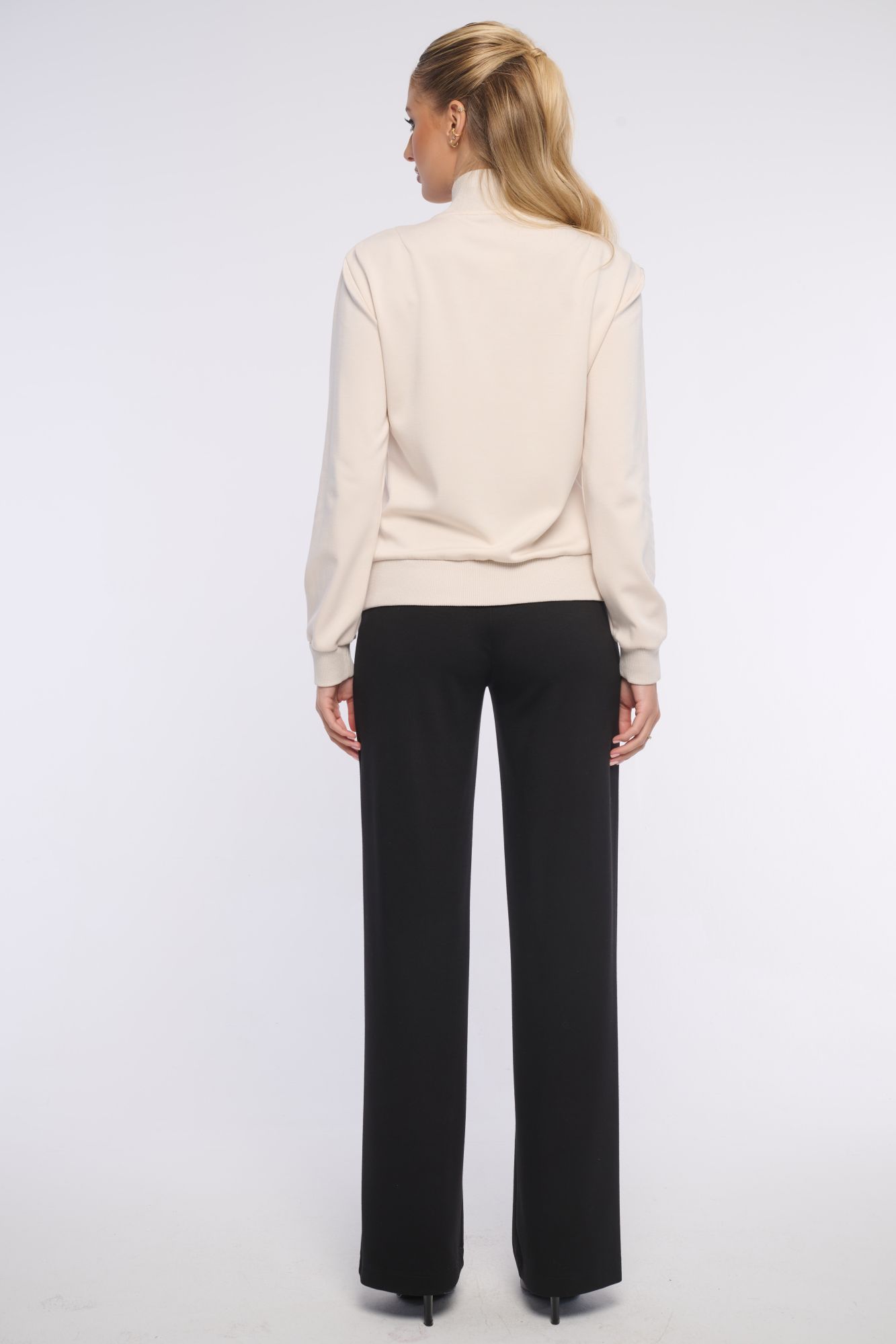 detail 261-778 mikina na zip