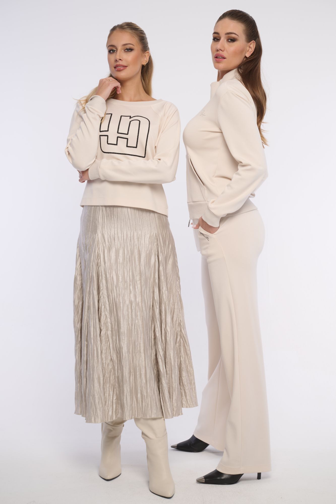 detail 261-778 mikina na zip