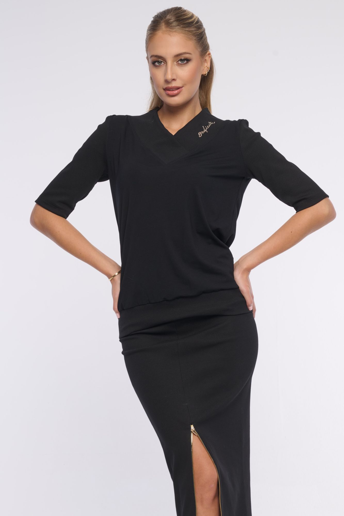 detail 261-779 triko s podkasem