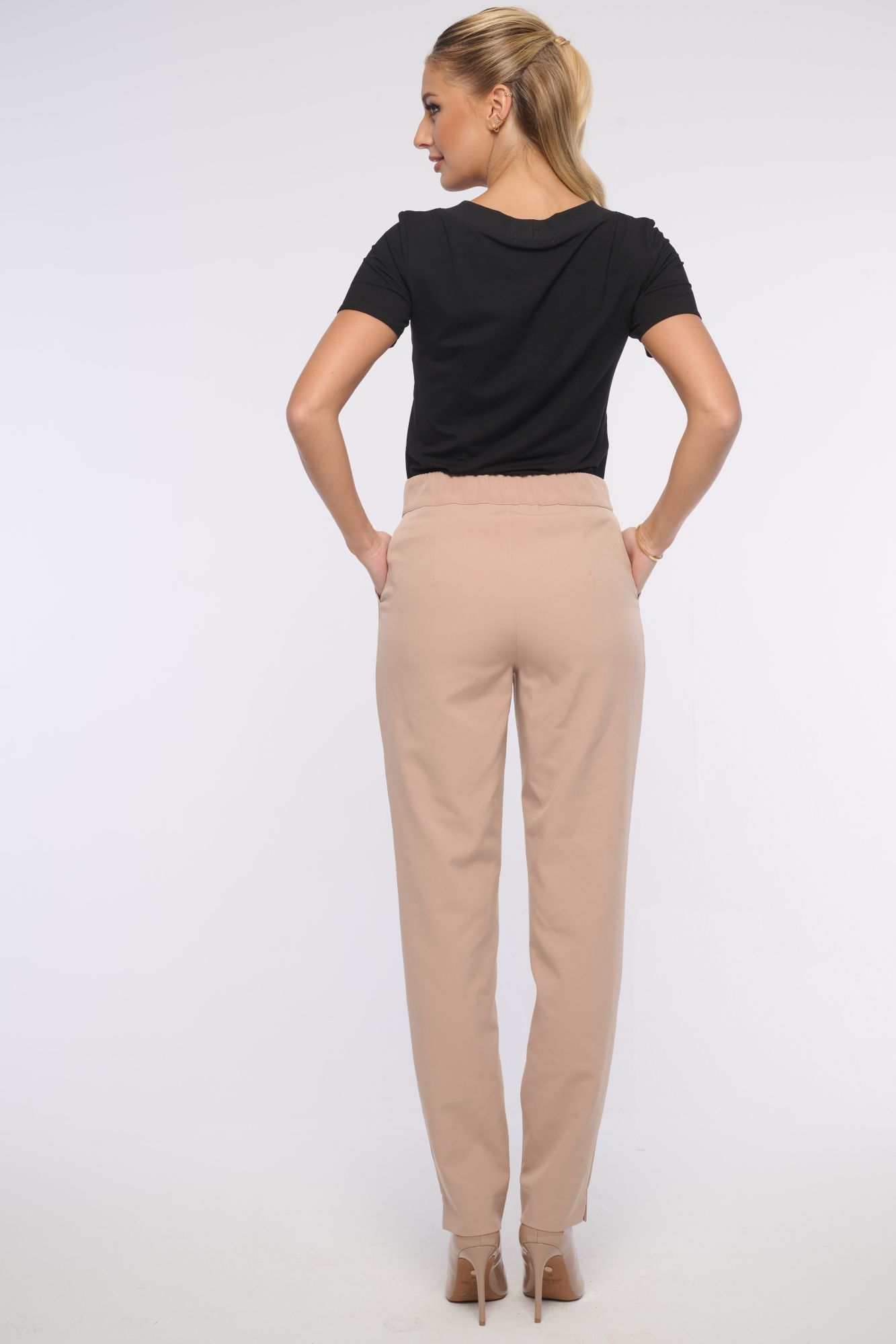 detail 261-781B basic triko