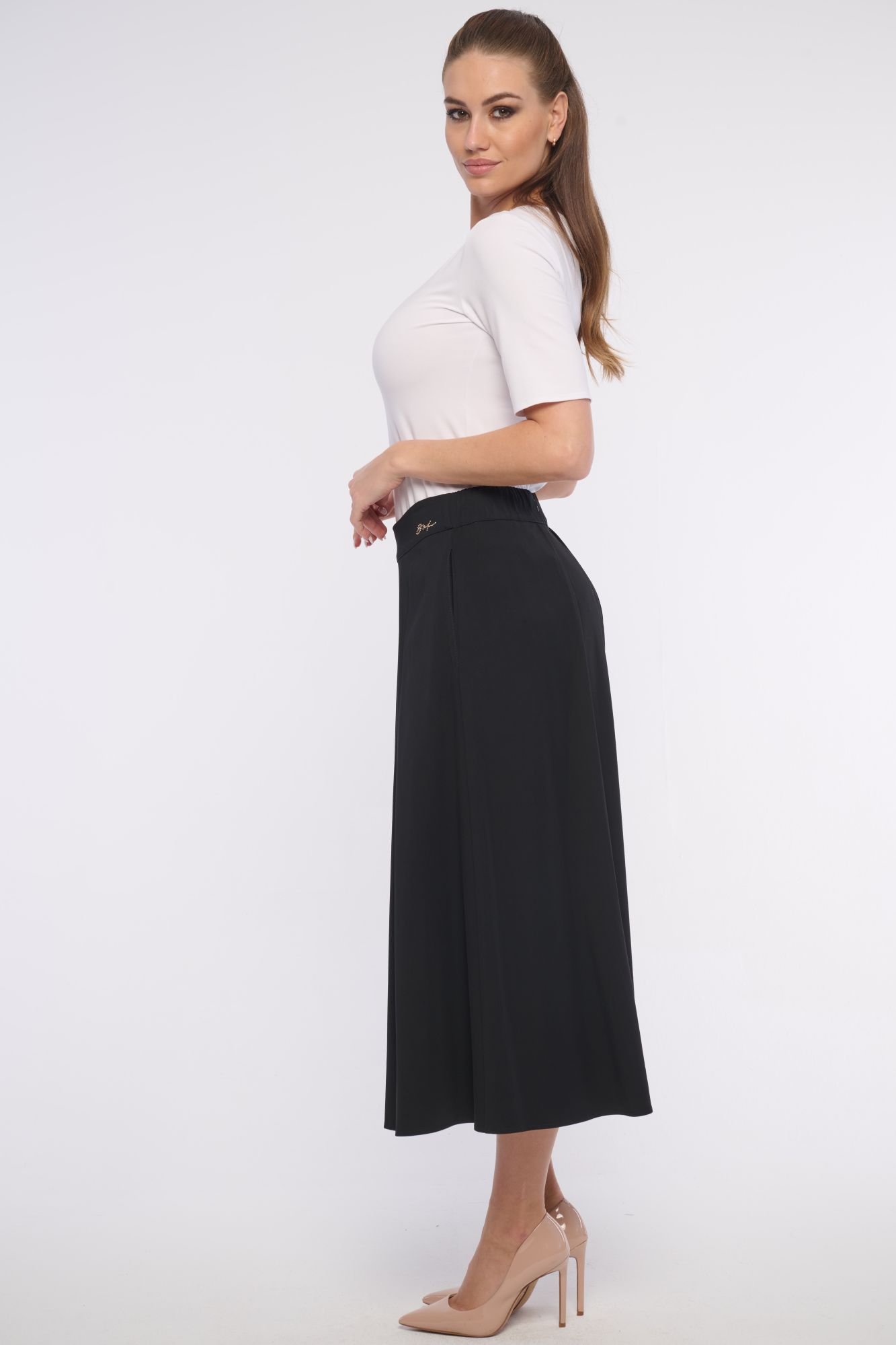 detail 261-785 basic triko do 