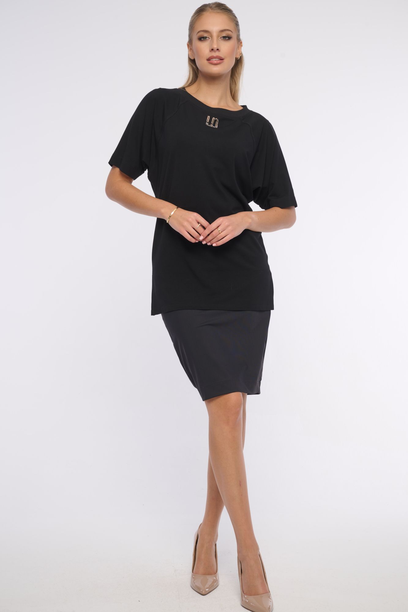 detail 261-786B volné triko