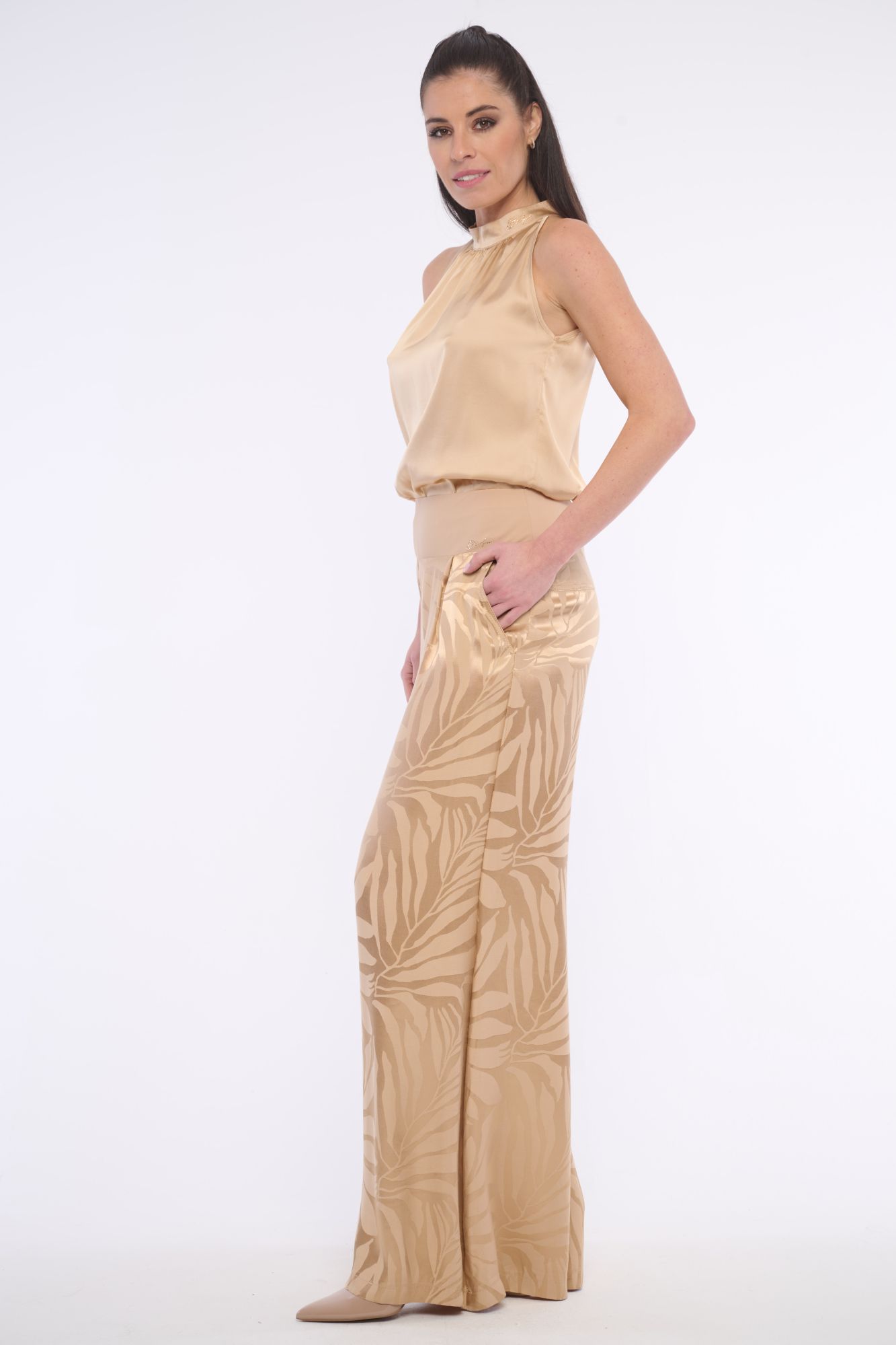 detail 262-790 halenka satén