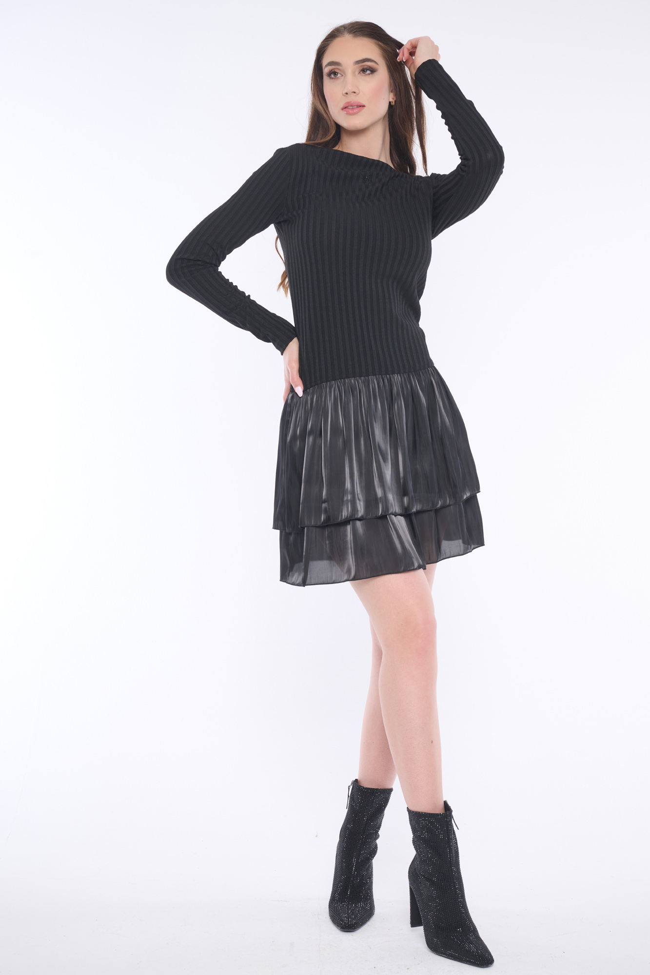 detail 354-578 šaty s kanýrovou sukní