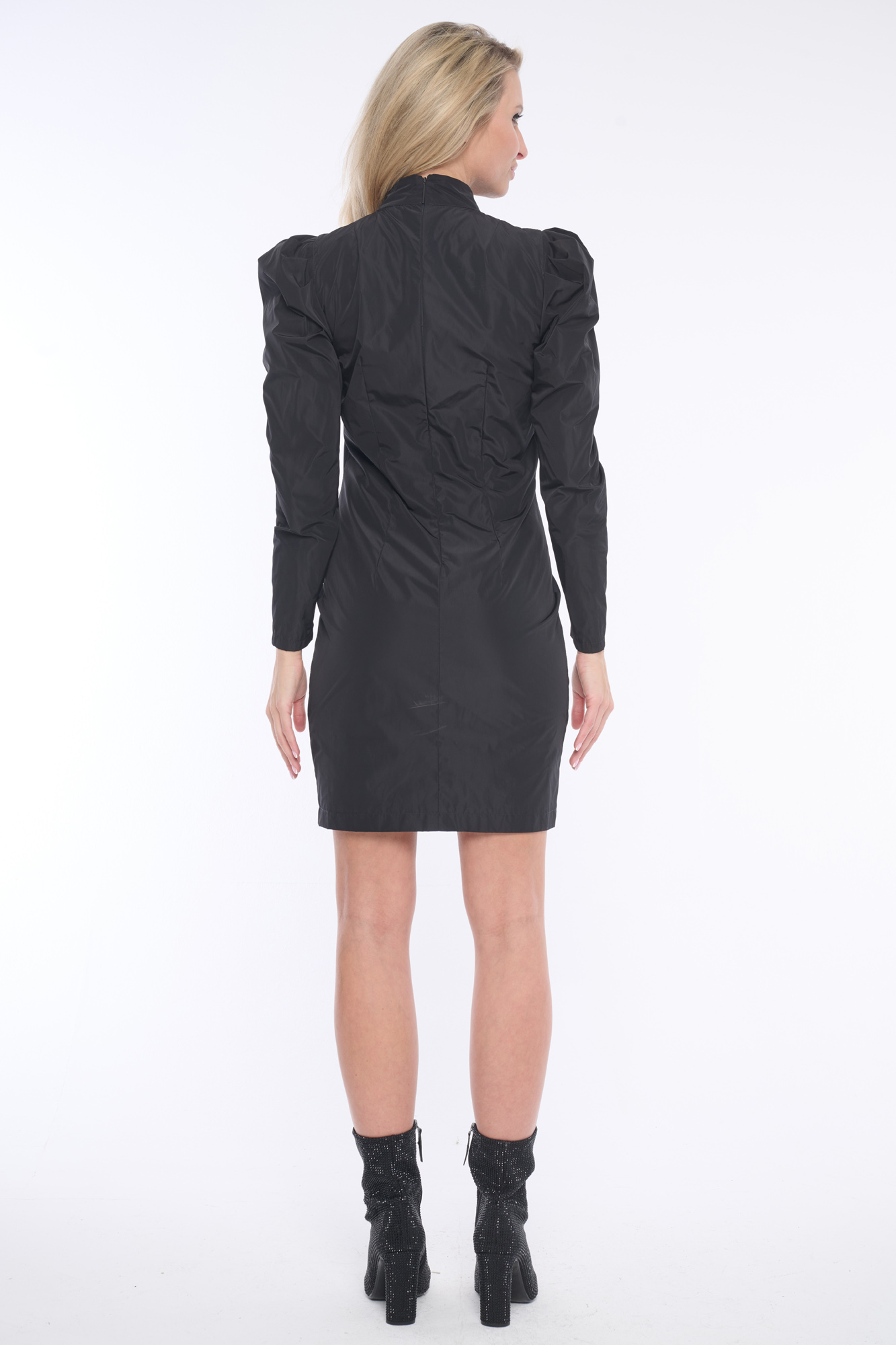 detail 355-586B koktejlové šaty