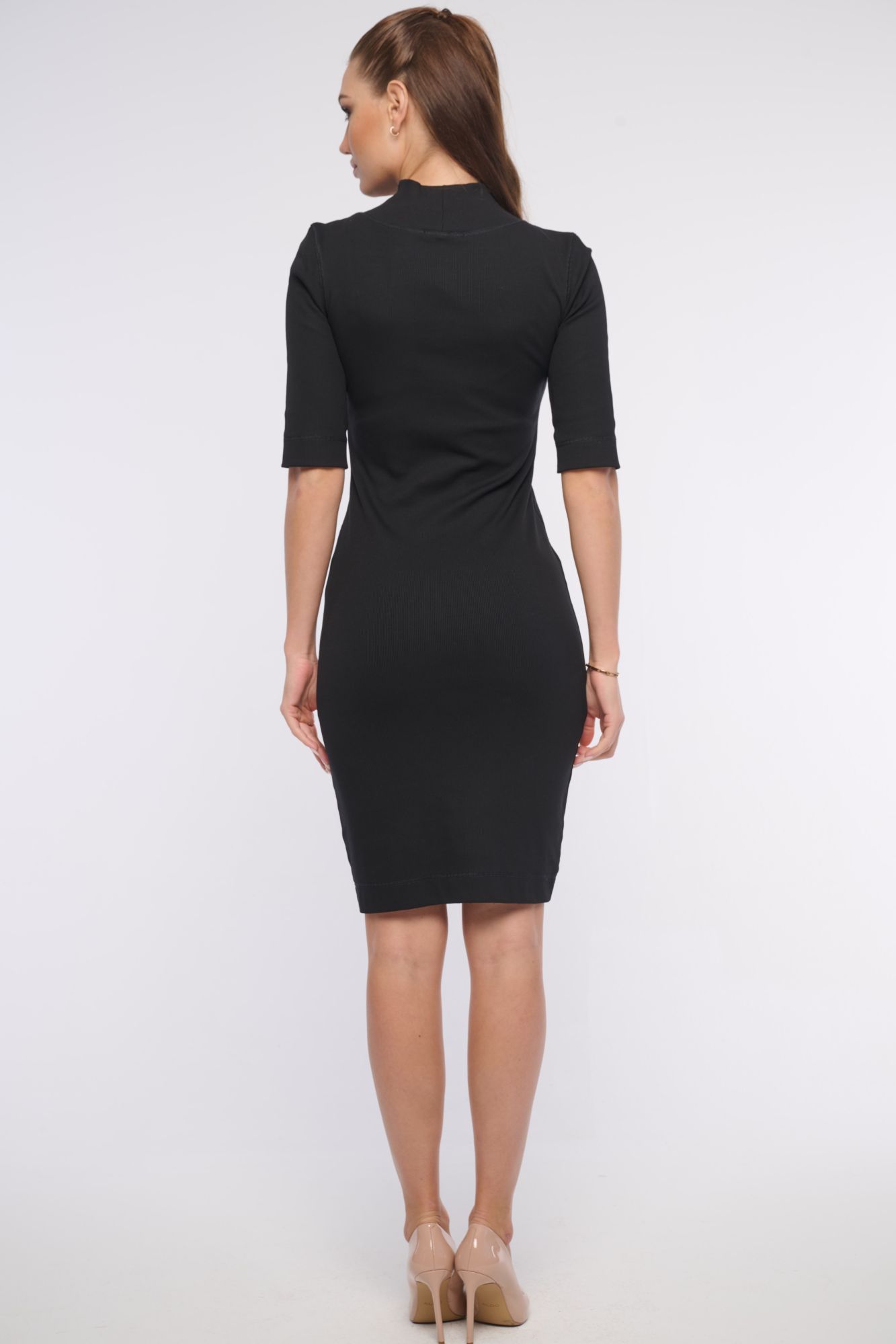 detail 361-595 šaty krátké žebrové