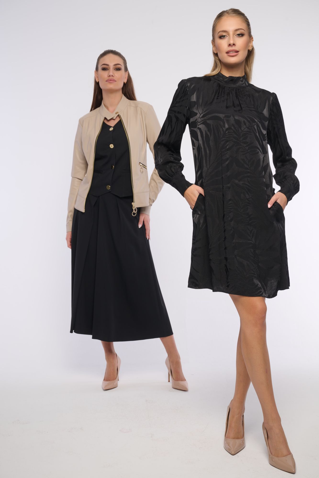 detail 361-596 šaty