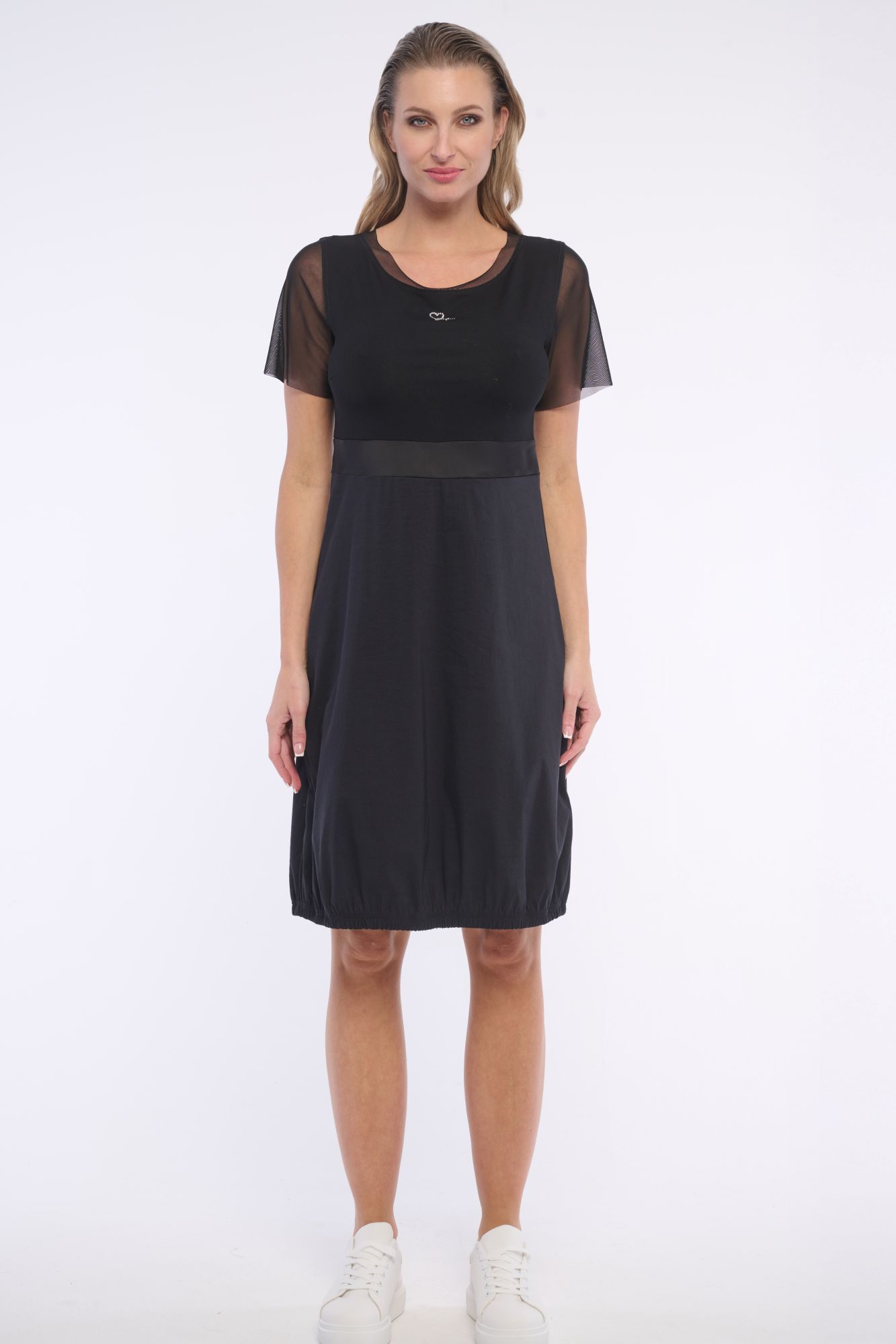 detail 362-606 šaty