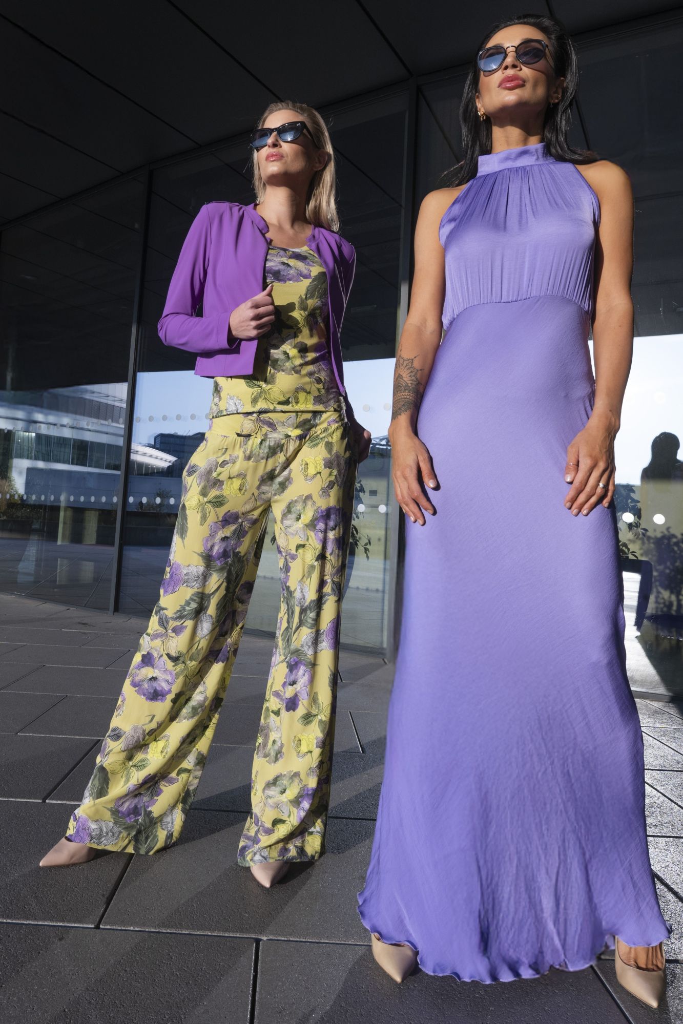 detail 362-610B šaty dl. stoják