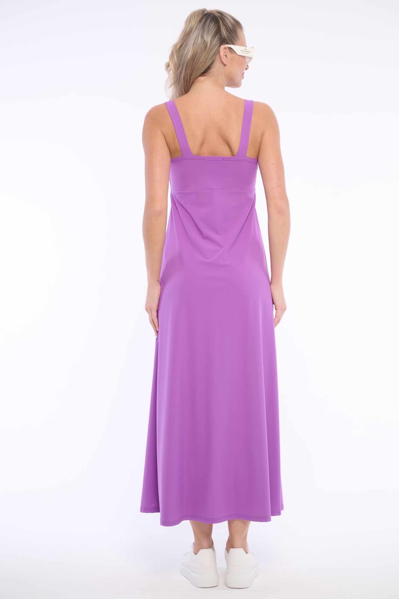 detail 362-617 šaty do 