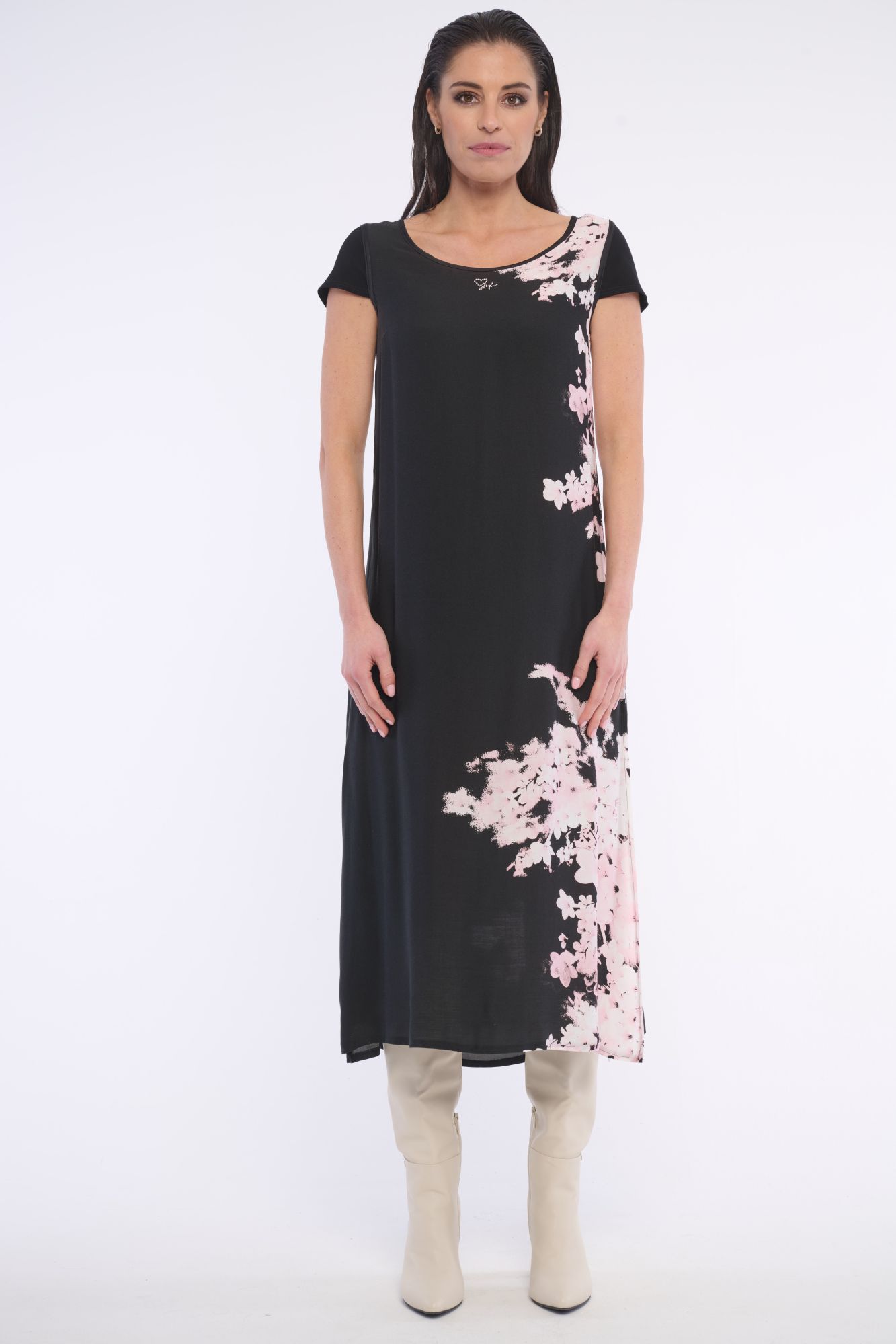 detail 362-619A šaty